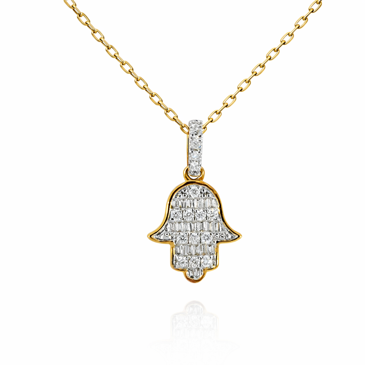 Cadena de oro amarillo de 14 quilates con colgante de diamante de 0,20 quilates y diseño Hamsa