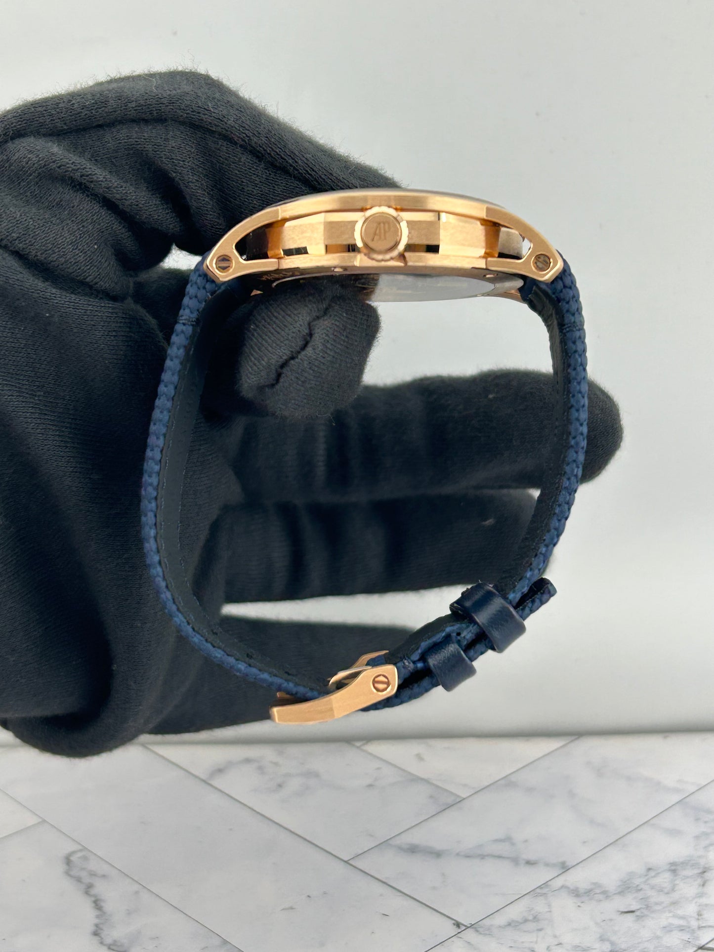 Audemars Piguet Code 11.59 Selfwinding Night Blue Cloud Dial on Rubber Strap Ref. 15210OR.OO.A348KB.01 — view 6