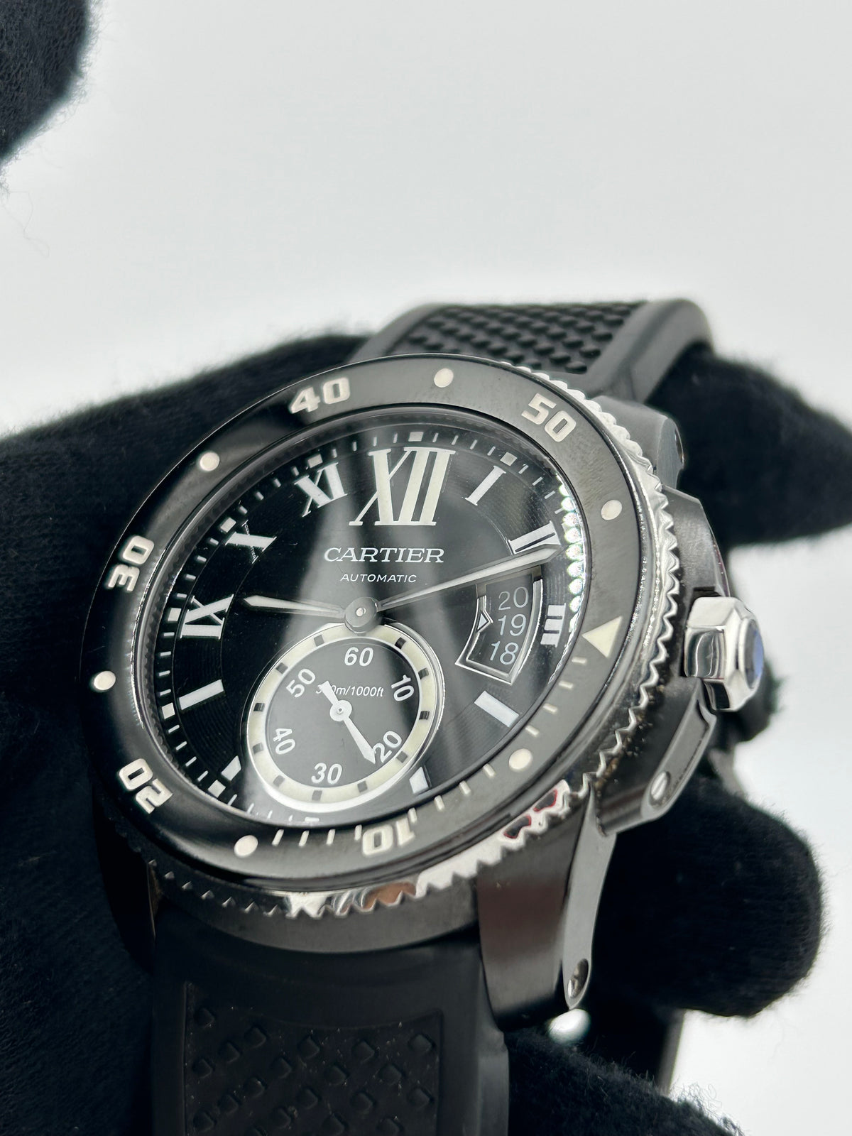 Cartier Calibre de Cartier Diver Black Roman Numerals Dial on Black Rubber Band Ref. WSCA0006 Papers 2016 — view 3