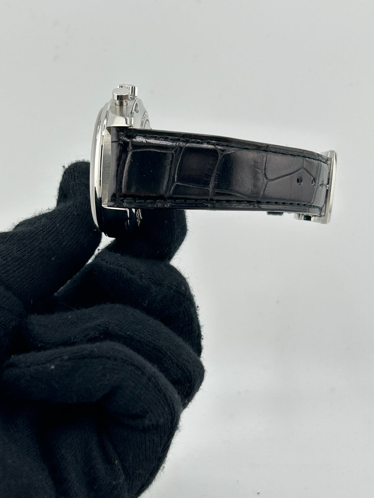 Iwc Portugieser Chronograph Classic Silver Dial on Black Leather Strap Ref. 1W390403 — view 5