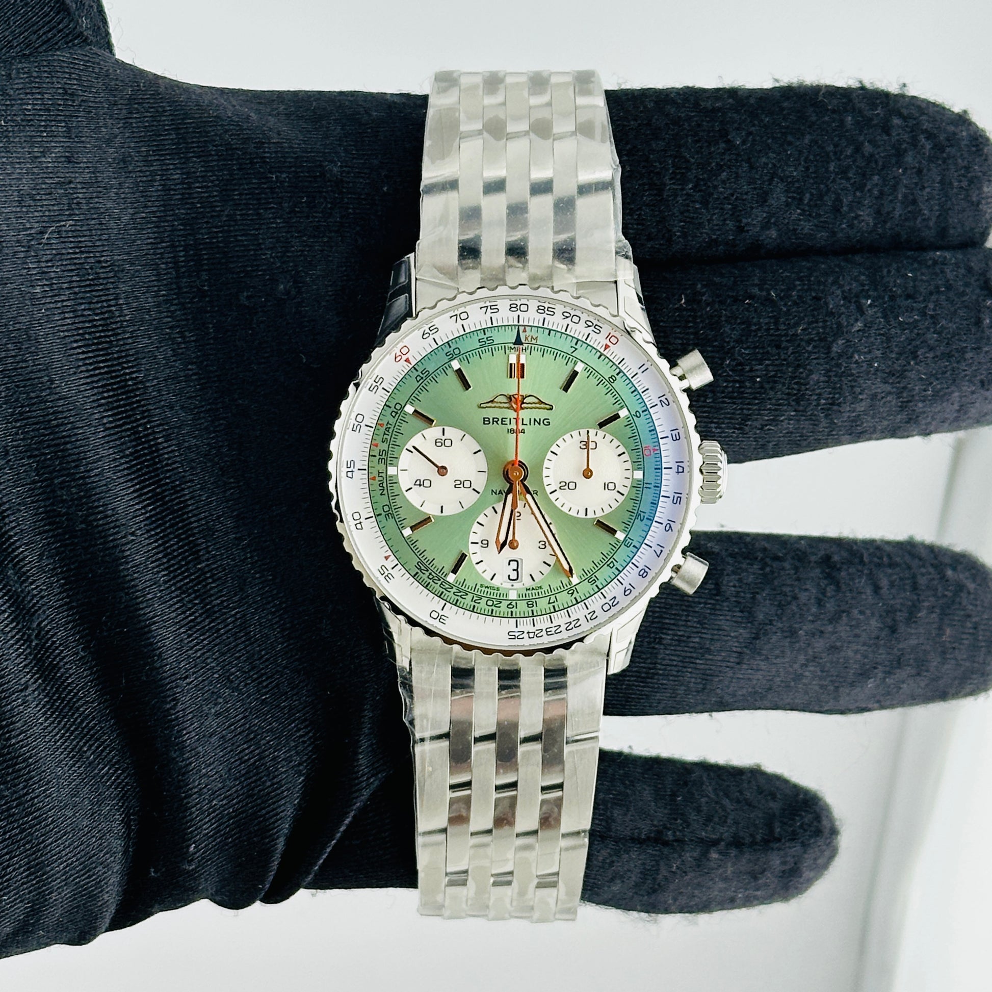 Breitling Navitimer B01 Chronograph Mint Green Dial on Bracelet Ref. AB0139211L1A1 Card 2025 — view 2