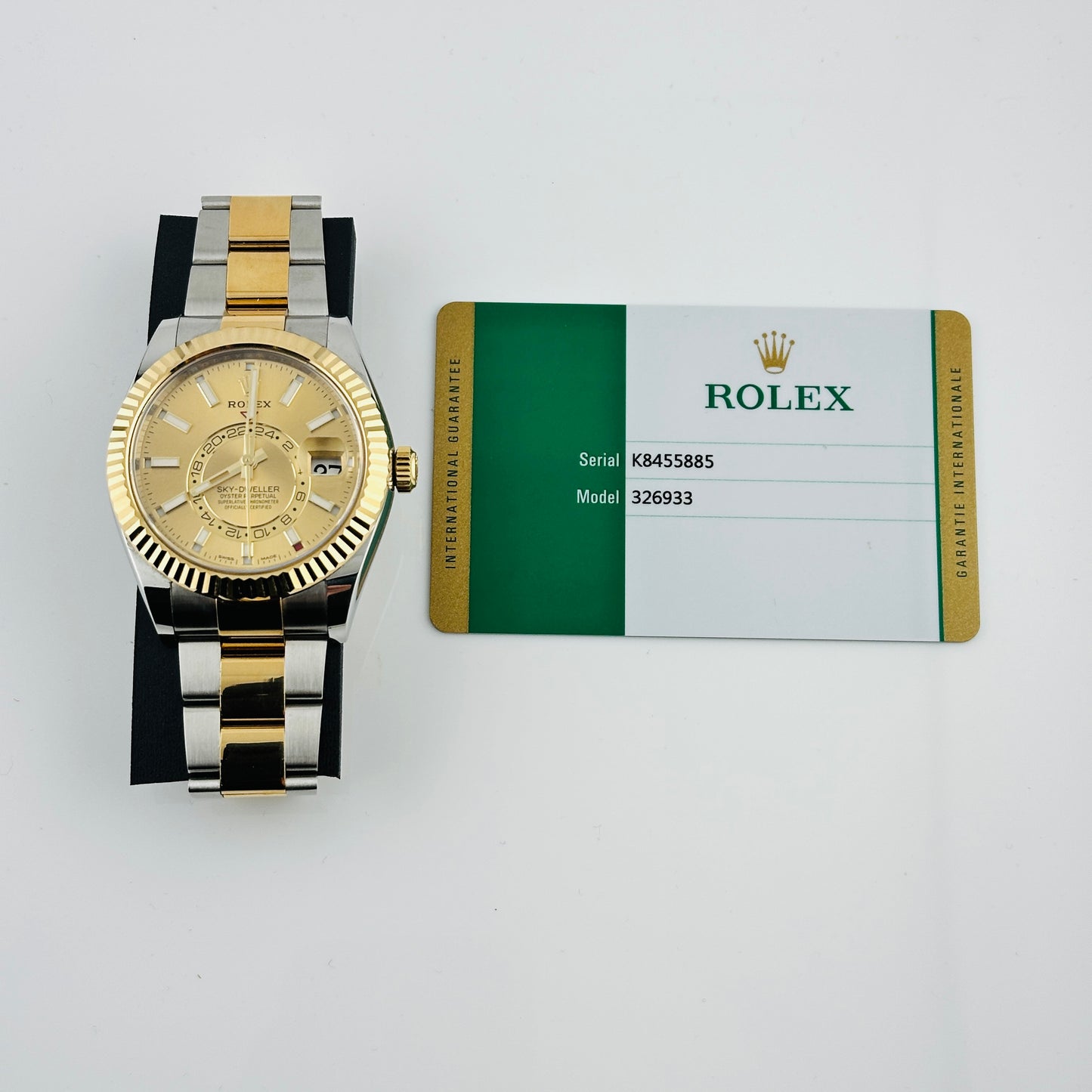 Rolex SkyDweller Champagne Index Dial on Oyster Bracelet Ref. 326933 Card 2018 — view 7