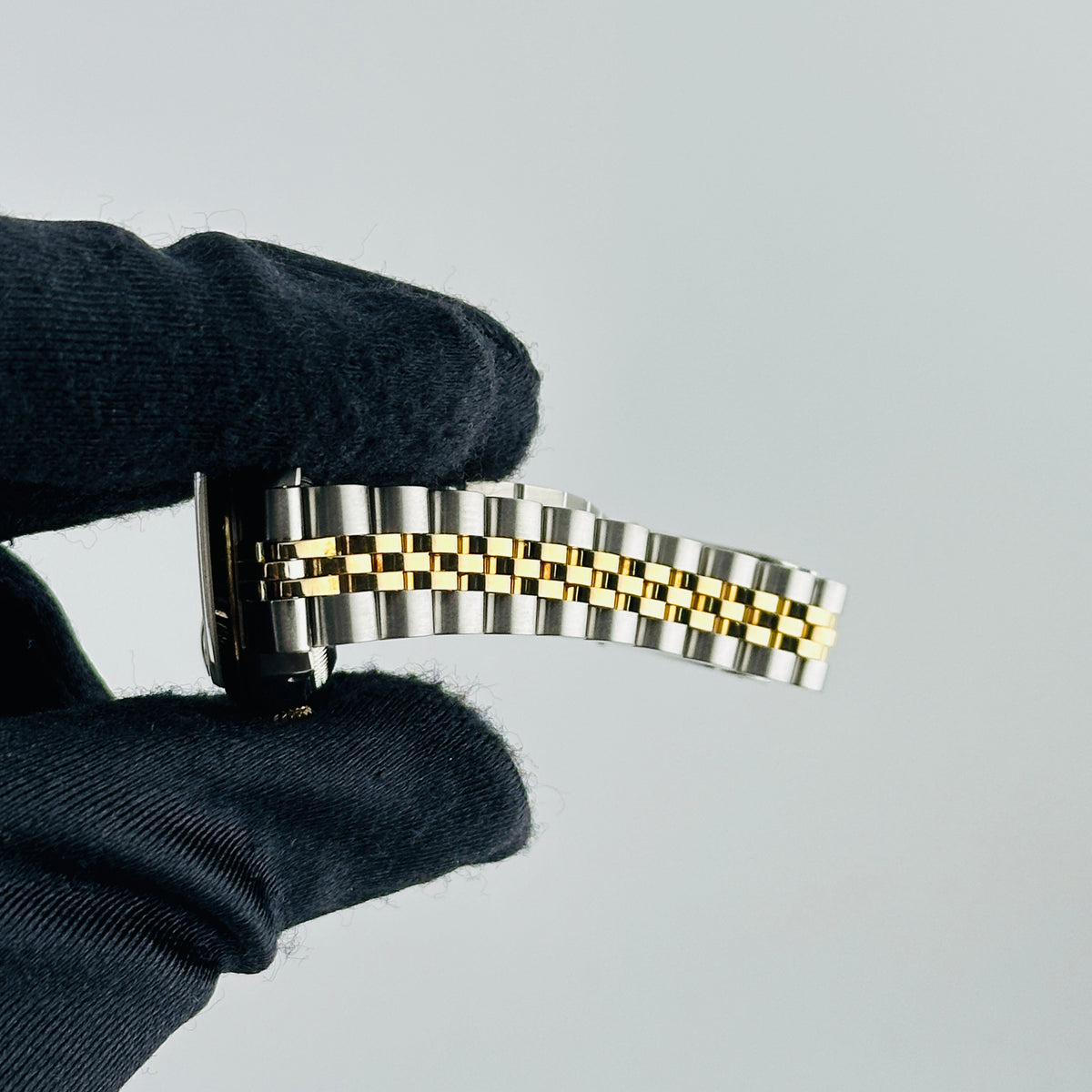 Rolex Datejust Lady Champagne Stick Dial on D Link Jubilee Bracelet Ref. 69173 Papers 1986 — view 5