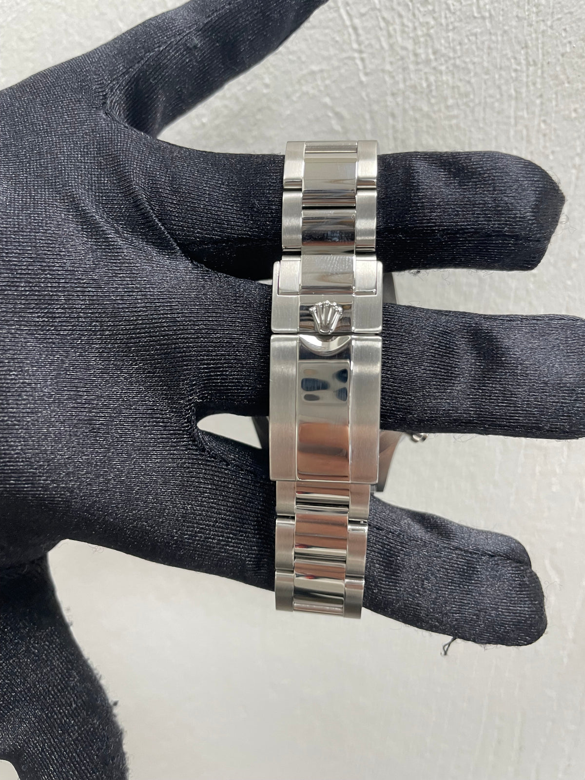Rolex Daytona Black Dial on Oyster Ref. 116520 Card 2016 — view 3