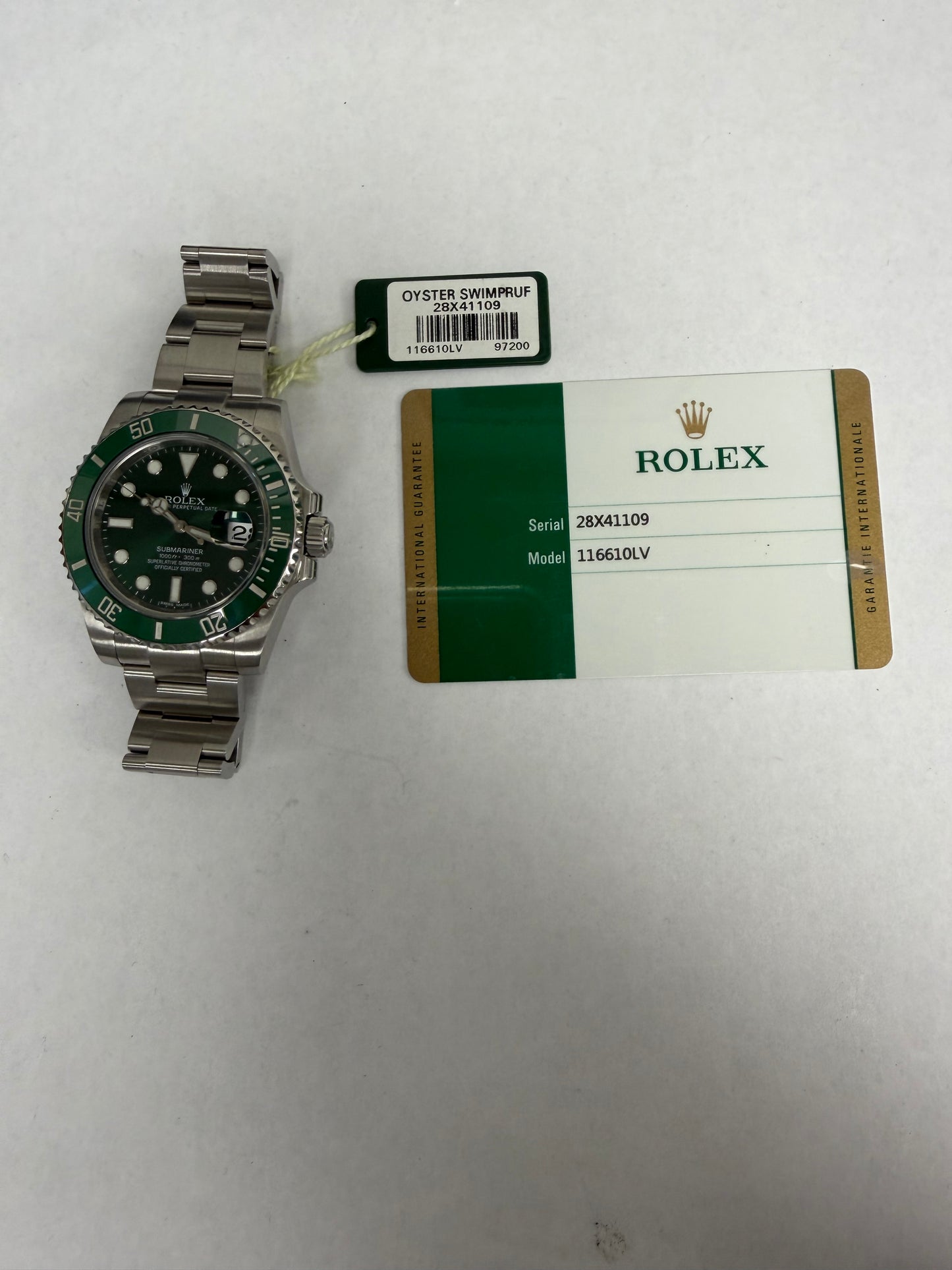 Rolex Submariner Green Dial on Oyster Ref. 116610LV Card 2015 — view 5
