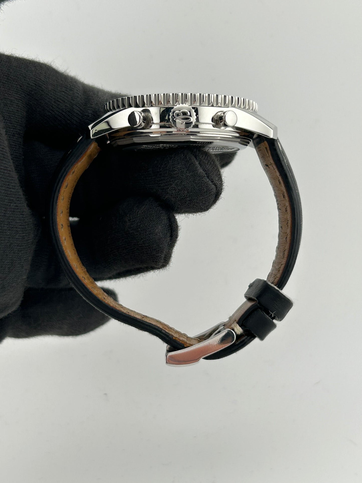 Breitling Montbrillant Edition Black Dial on Black Leather Strap Ref. A48330/A483B76NP Papers 2006 — view 6