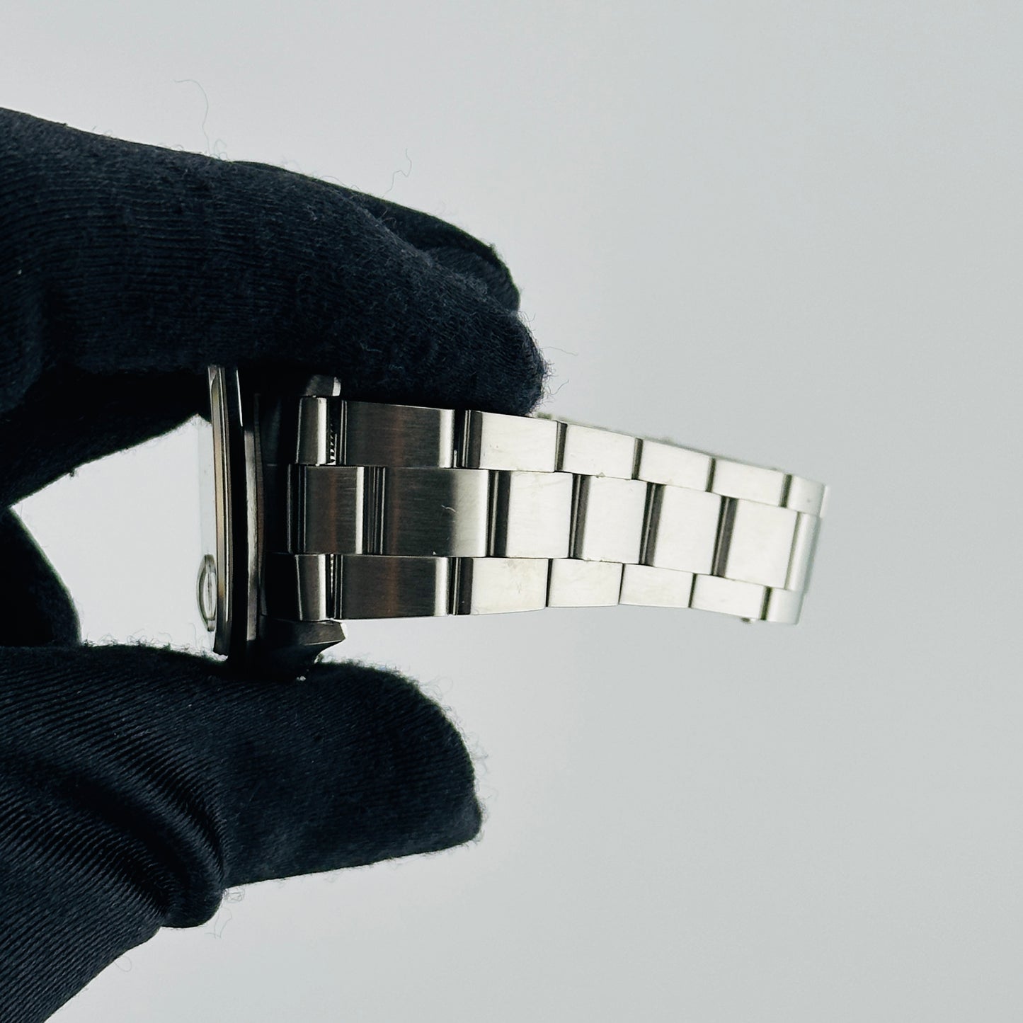 Rolex Oyster Perpetual Silver Stick / Has Fading Dial on Oyster Bracelet Ref. 15200 1994 — view 5