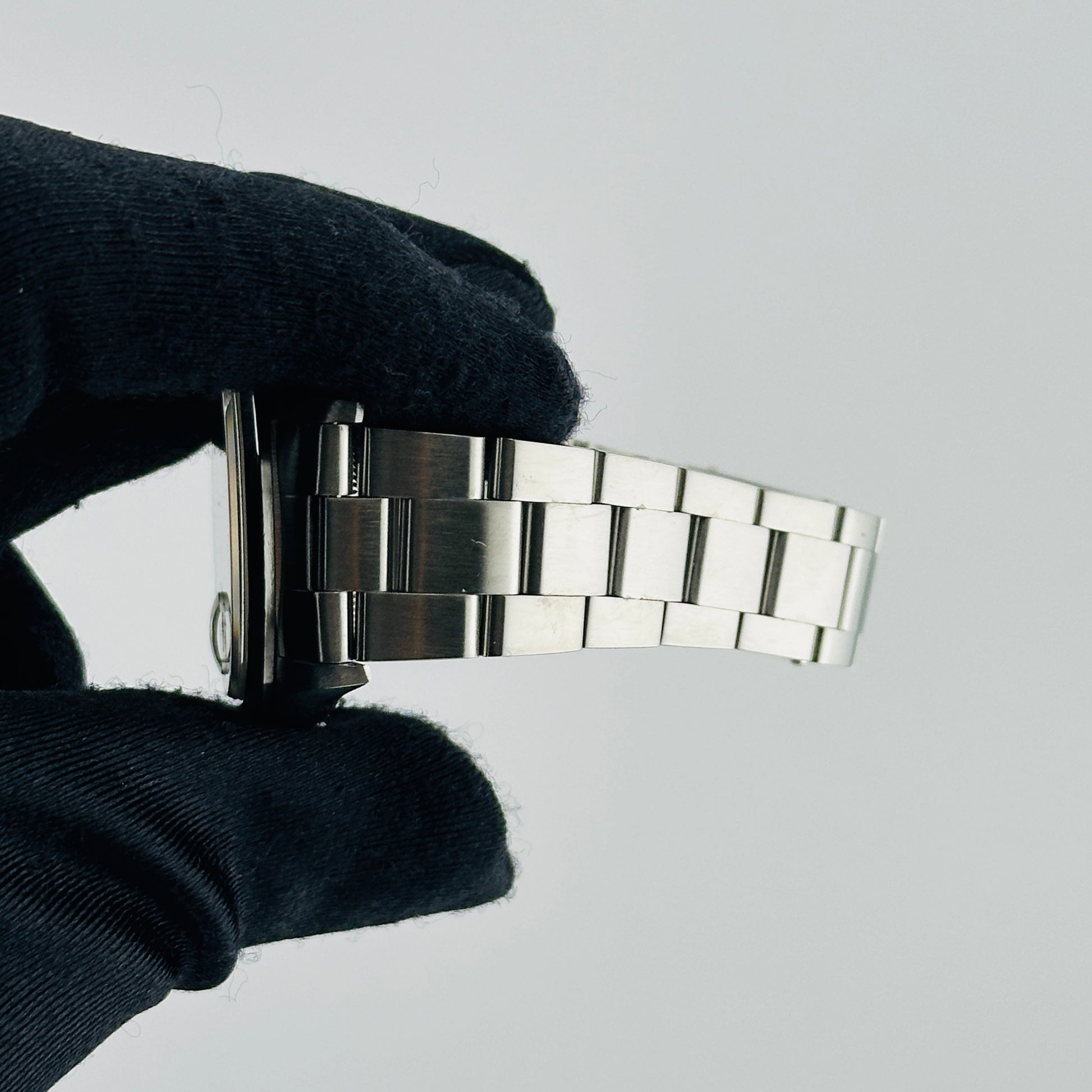 Rolex Oyster Perpetual Silver Stick / Has Fading Dial on Oyster Bracelet Ref. 15200 1994 — view 5