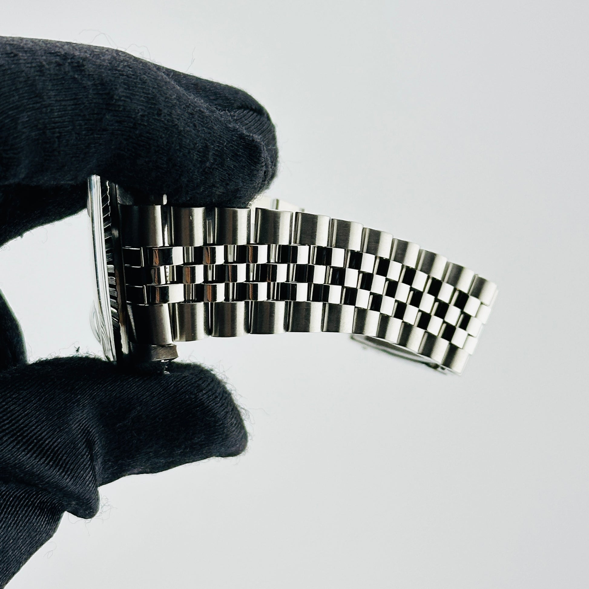 Rolex Datejust Silver Stick Dial on D Link Jubilee Bracelet Ref. 16220 1988 — view 5