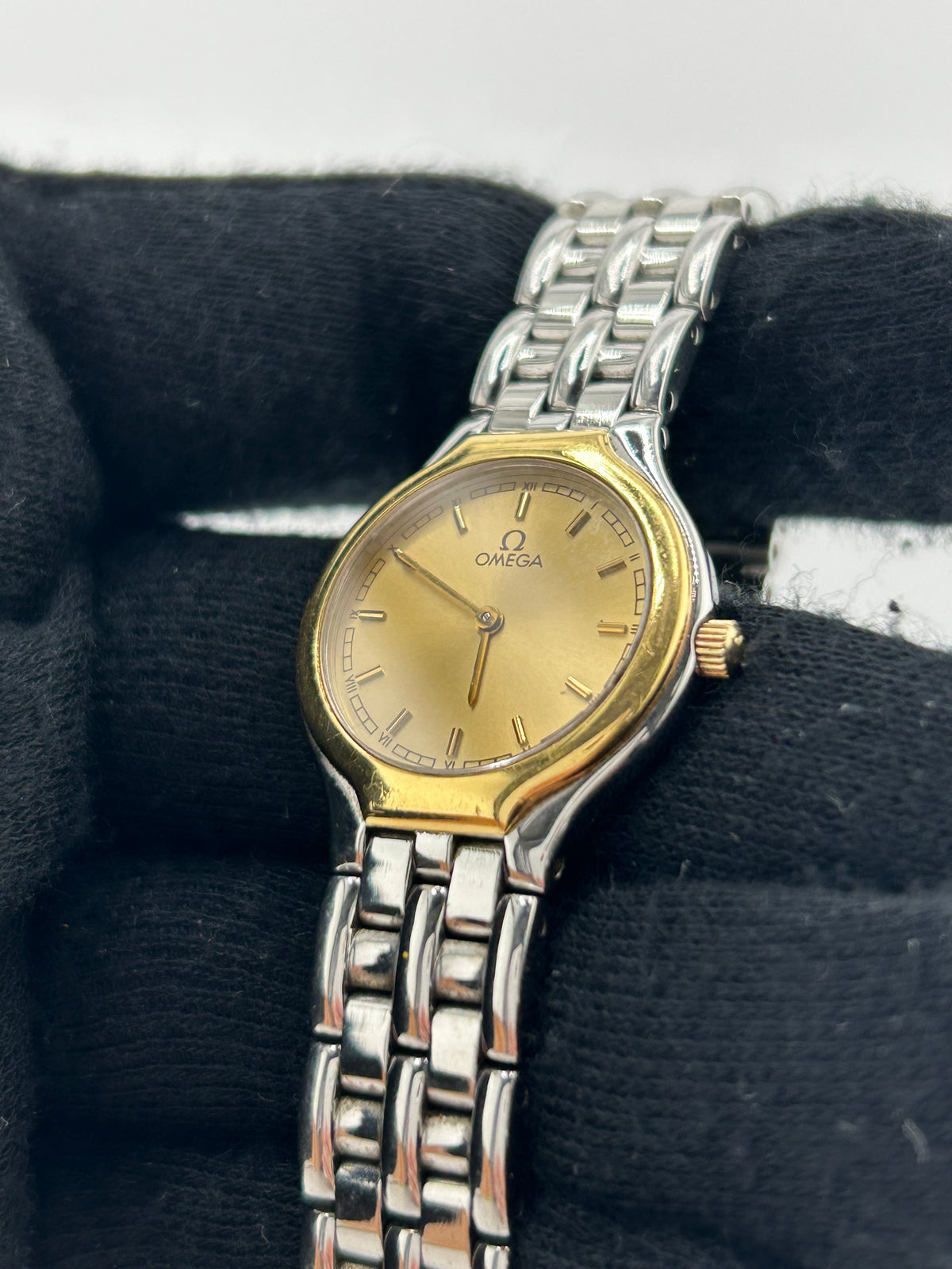 Omega De Ville Yellow Dial on Stainless Steel Bracelet Ref. 4360.13.00 — view 3