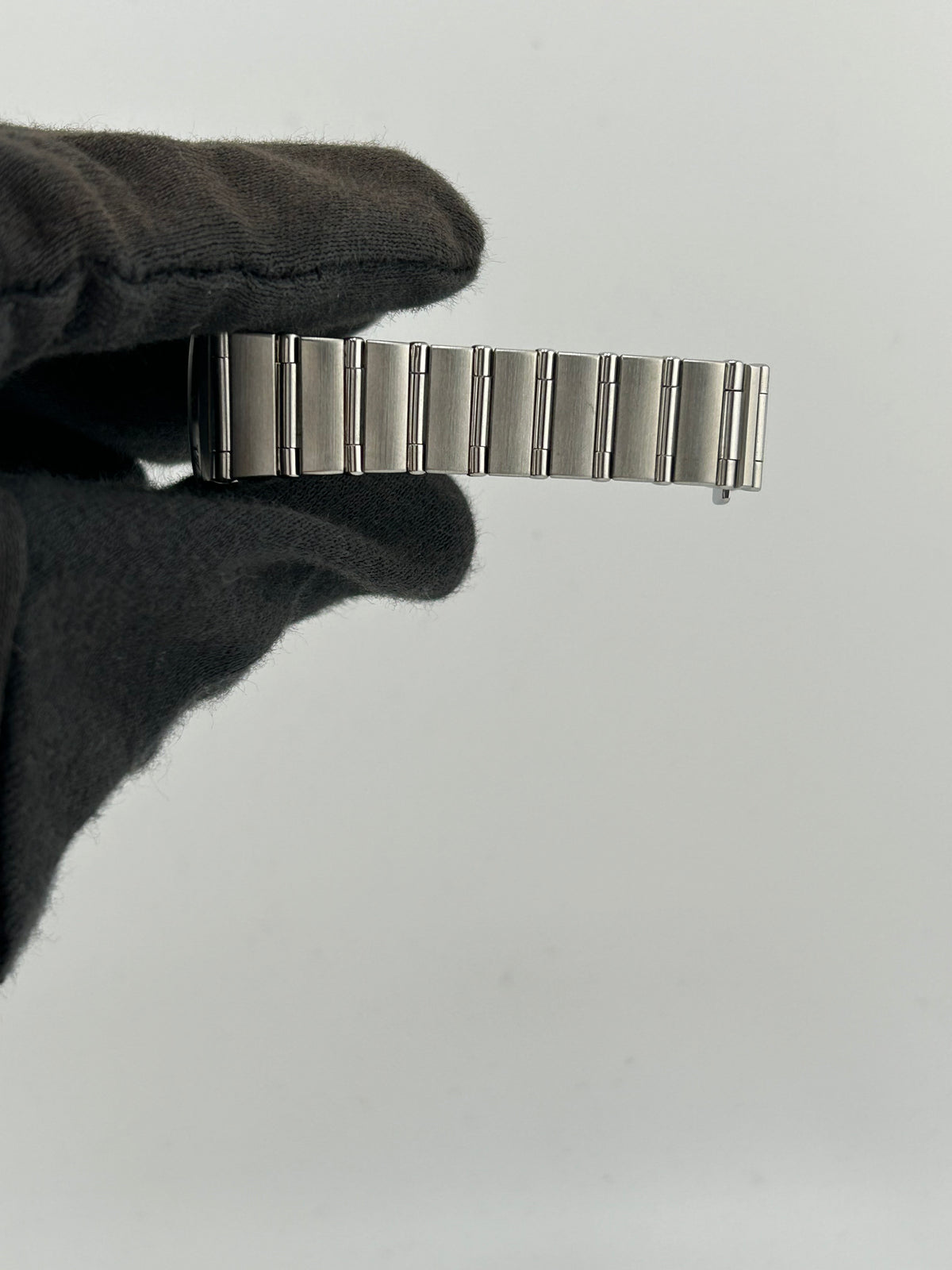 Omega Constellation Mini Pink Mop Dial on Stainless Steel Bracelet Ref. 1562.65.00 Card 1998 — view 5
