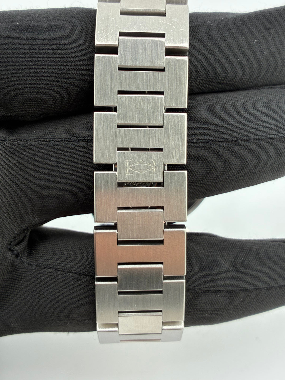 Cartier Pasha C White Dial on Ss Ref. 2324 Papers 2008 — view 4