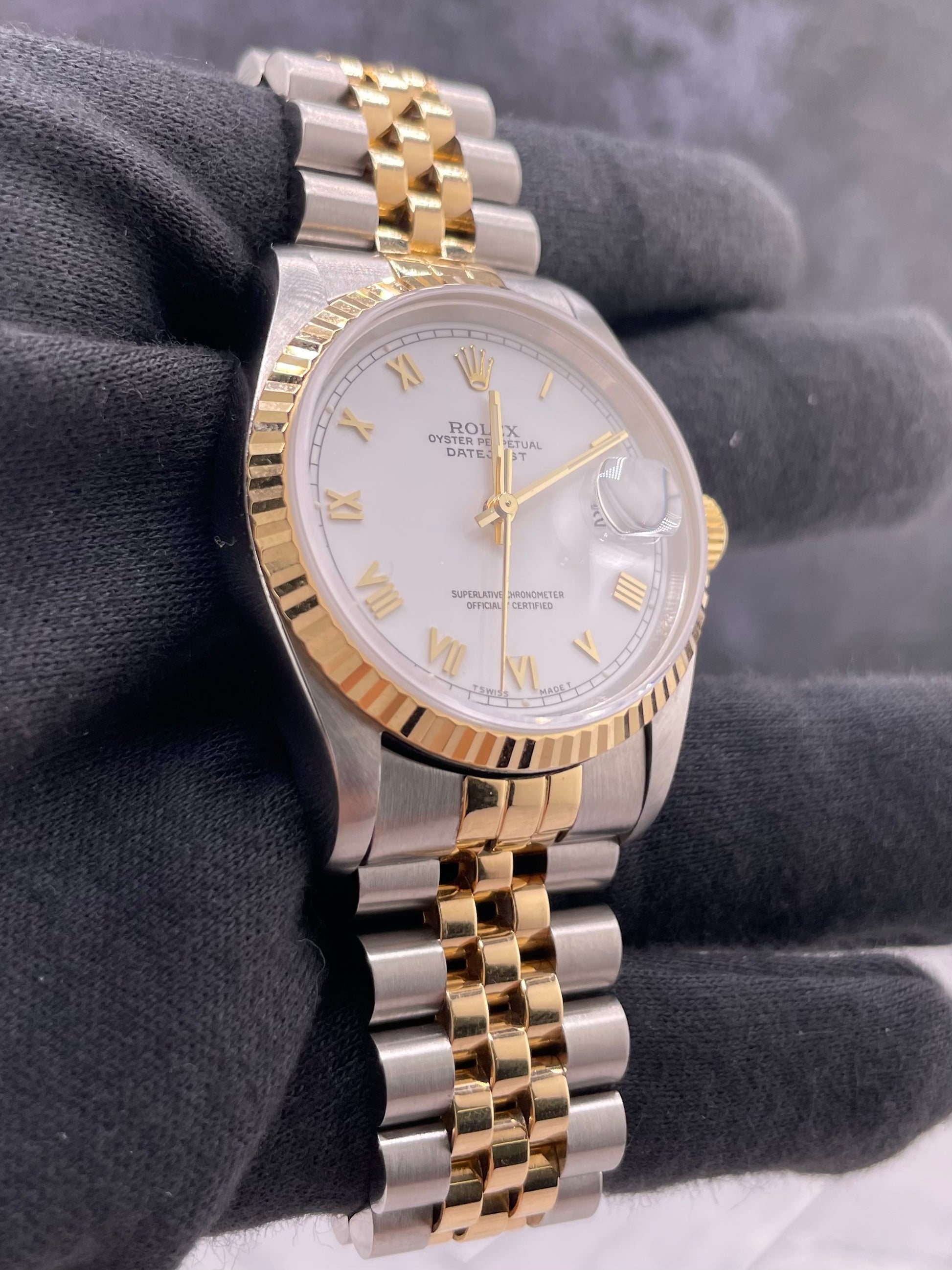 Rolex Datejust White Roman Dial on Jubilee Ref. 16233 1994 — view 3