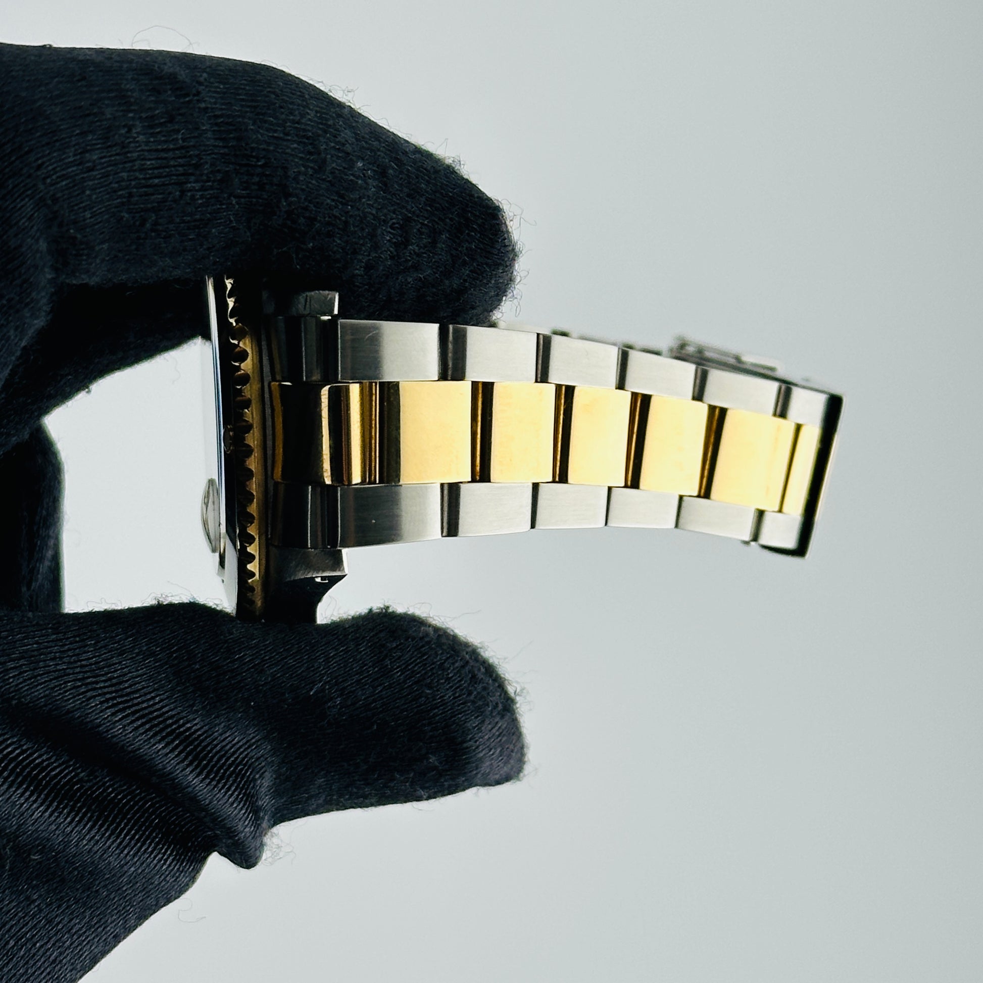 Rolex Submariner Blue Dial on Oyster Bracelet Ref. 16613 2000 — view 5