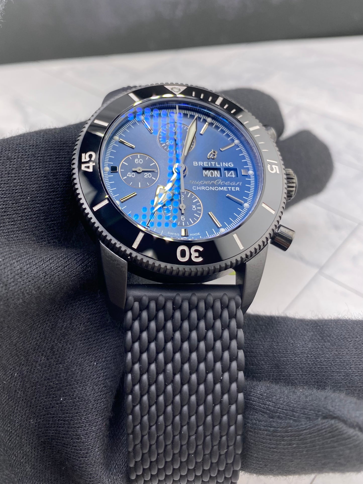 Breitling Superocean H√©ritage II Chronograph Blue Dial on Bracelet Ref. M13313101C1S1 Card 2026 — view 3