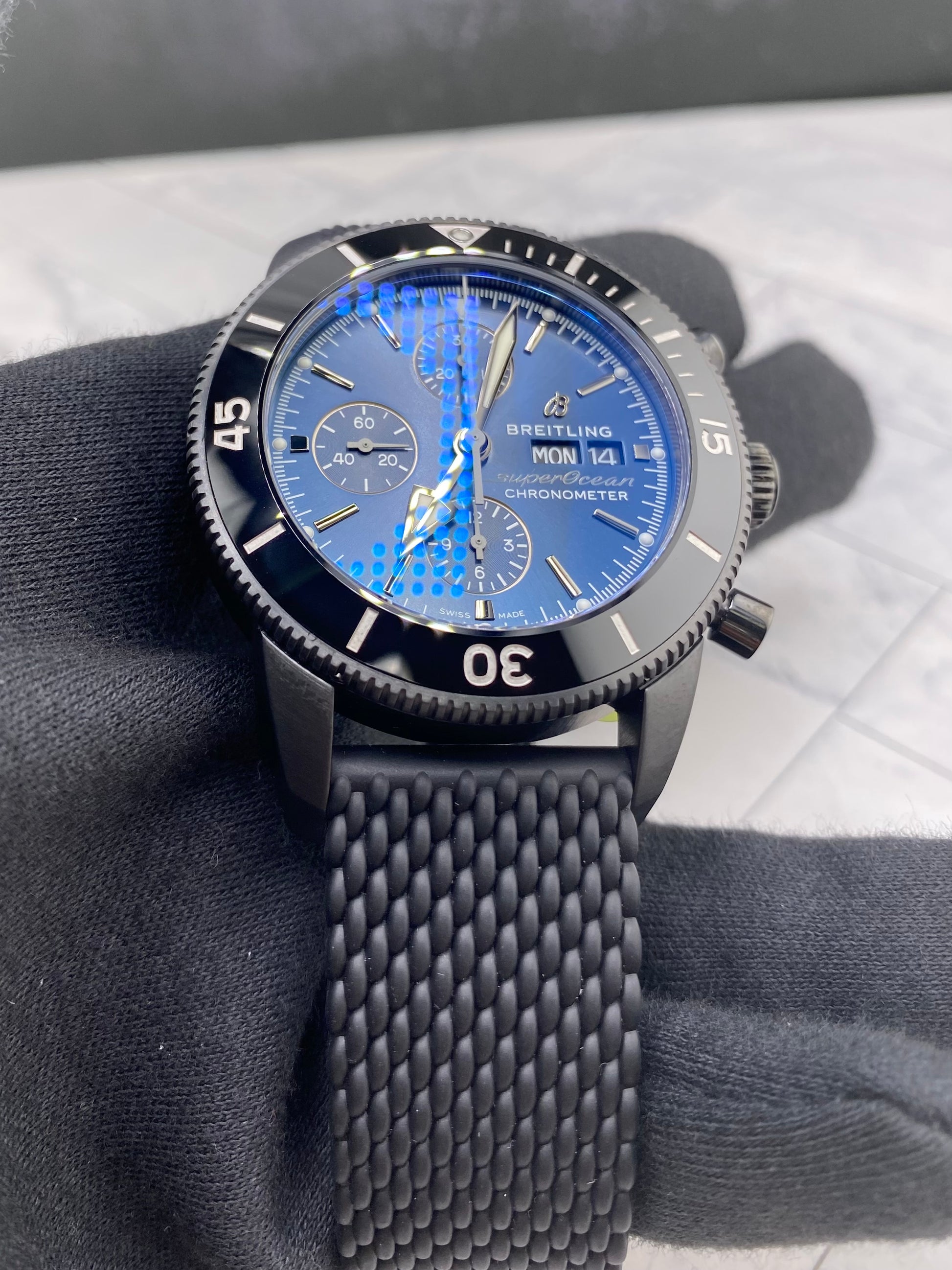 Breitling Superocean H√©ritage II Chronograph Blue Dial on Bracelet Ref. M13313101C1S1 Card 2026 — view 3