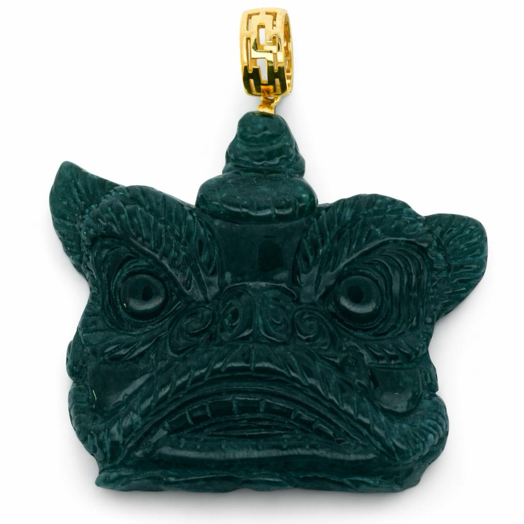 Colgantes YG de jade de dragón y león de 18k Grado A con cierre Versace
