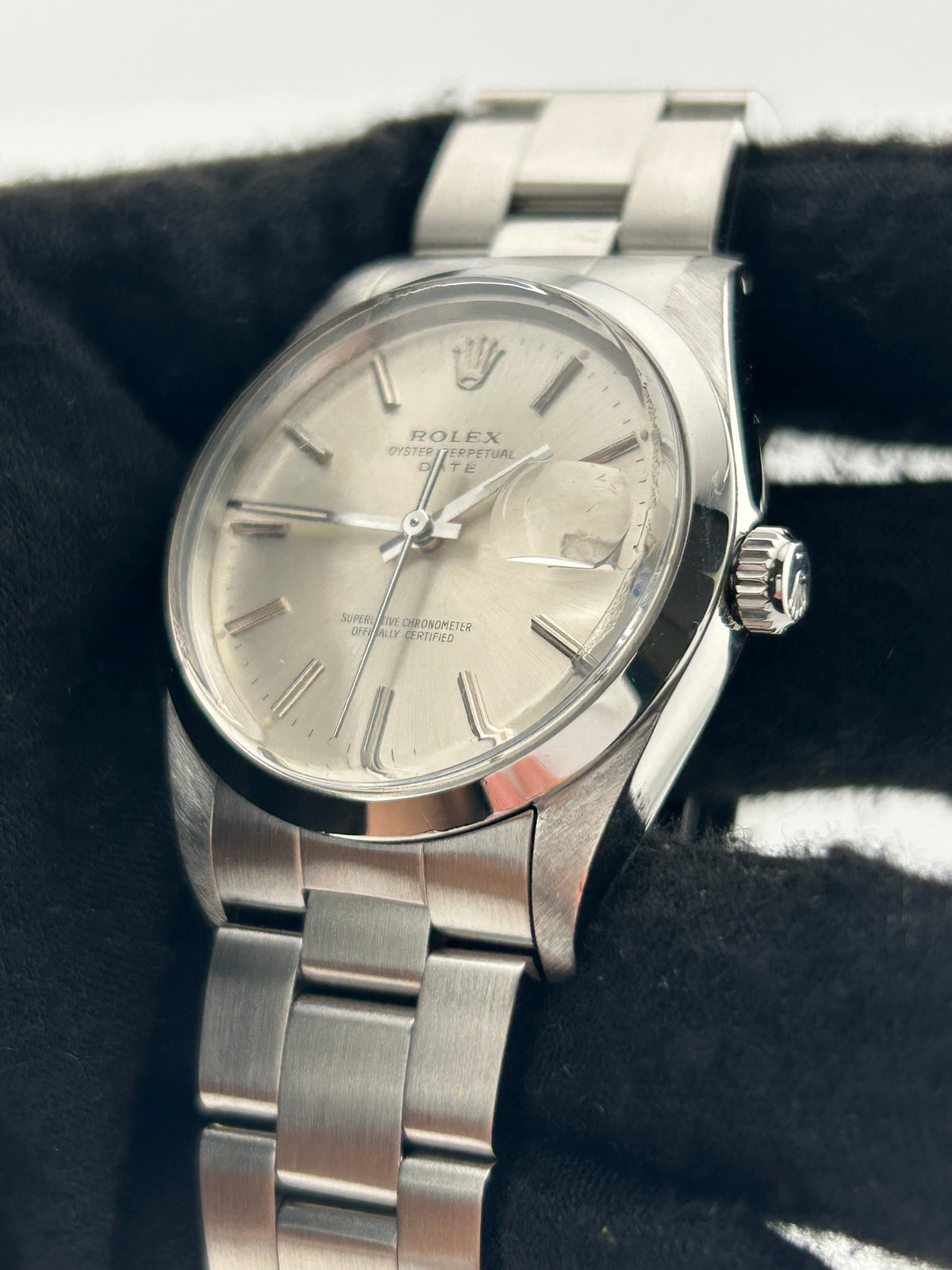 Rolex Oyster Perpetual Date Silver Stick Dial on Oyster Steel Bracelet Ref. 15000 1988 — view 3