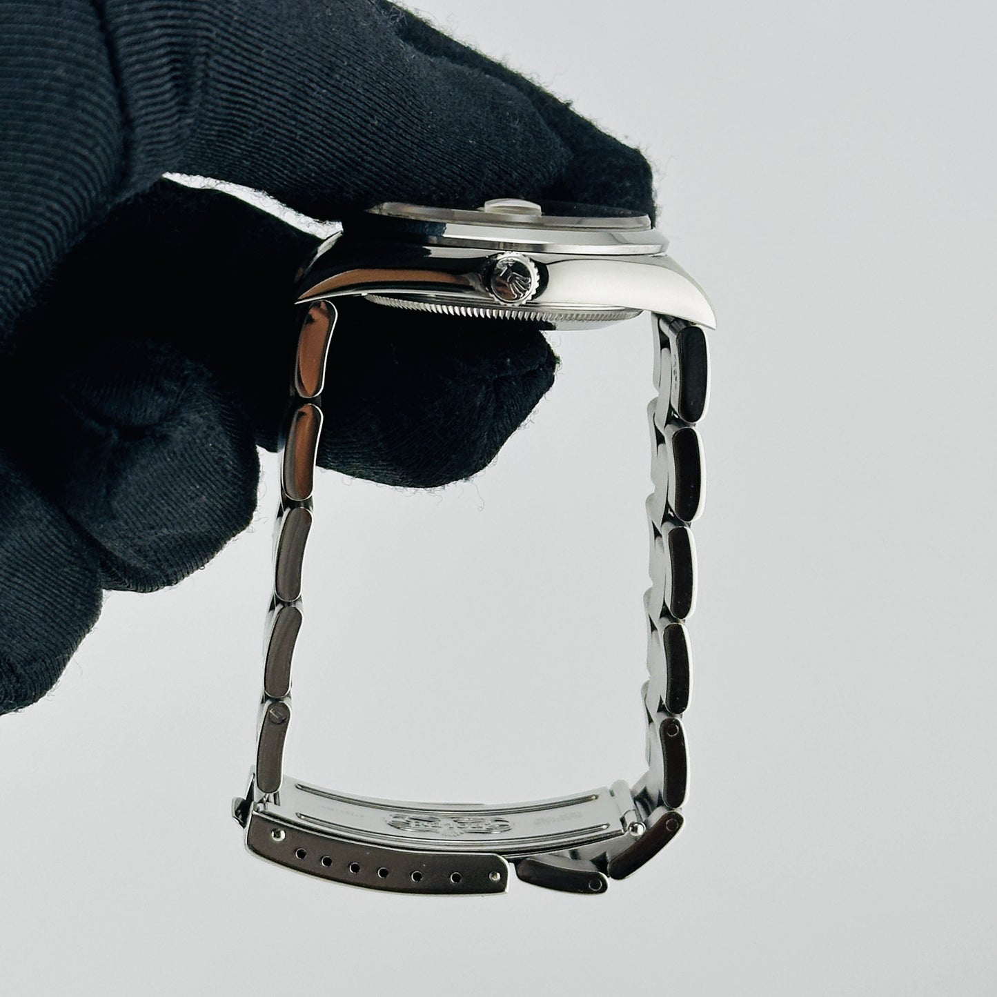 Rolex Oyster Perpetual Silver Stick / Has Fading Dial on Oyster Bracelet Ref. 15200 1994 — view 6