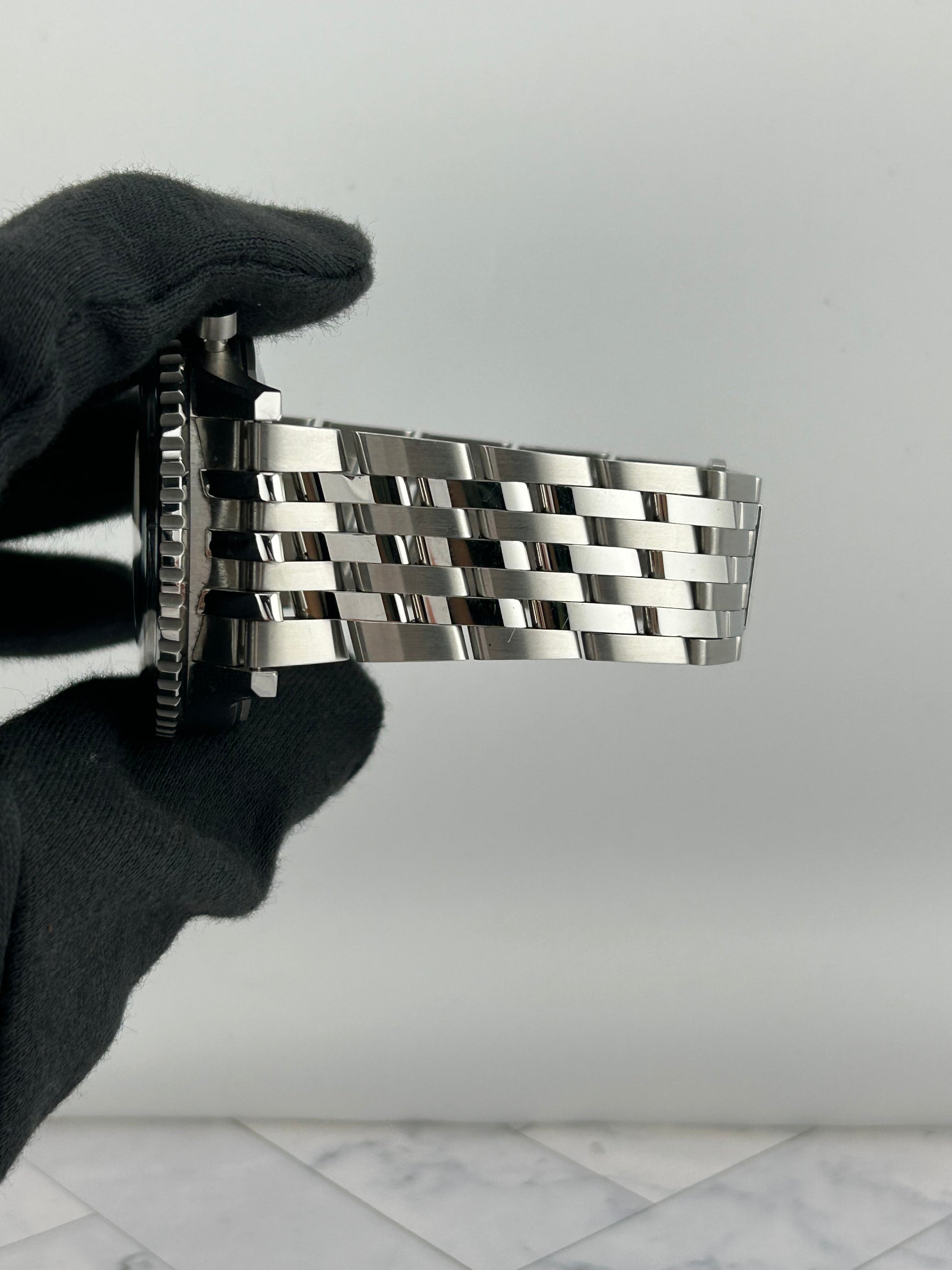 Breitling Navitimer B01 Chronograph Black Dial on Stainless Steel Bracelet Ref. AB0137211B1A1 Card 2024 — view 5