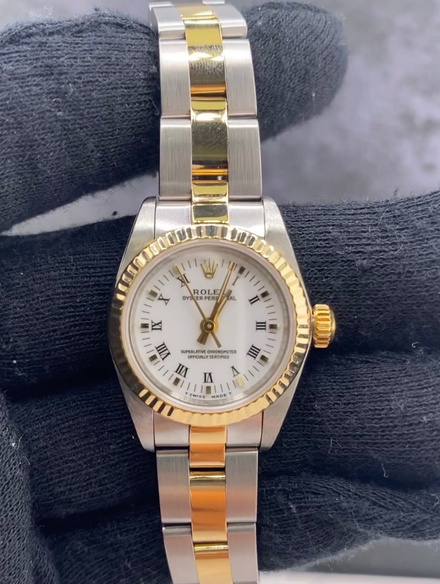 Rolex Oyster Perpetual White Roman Dial on Oyster Ref. 67193 2001 — view 2