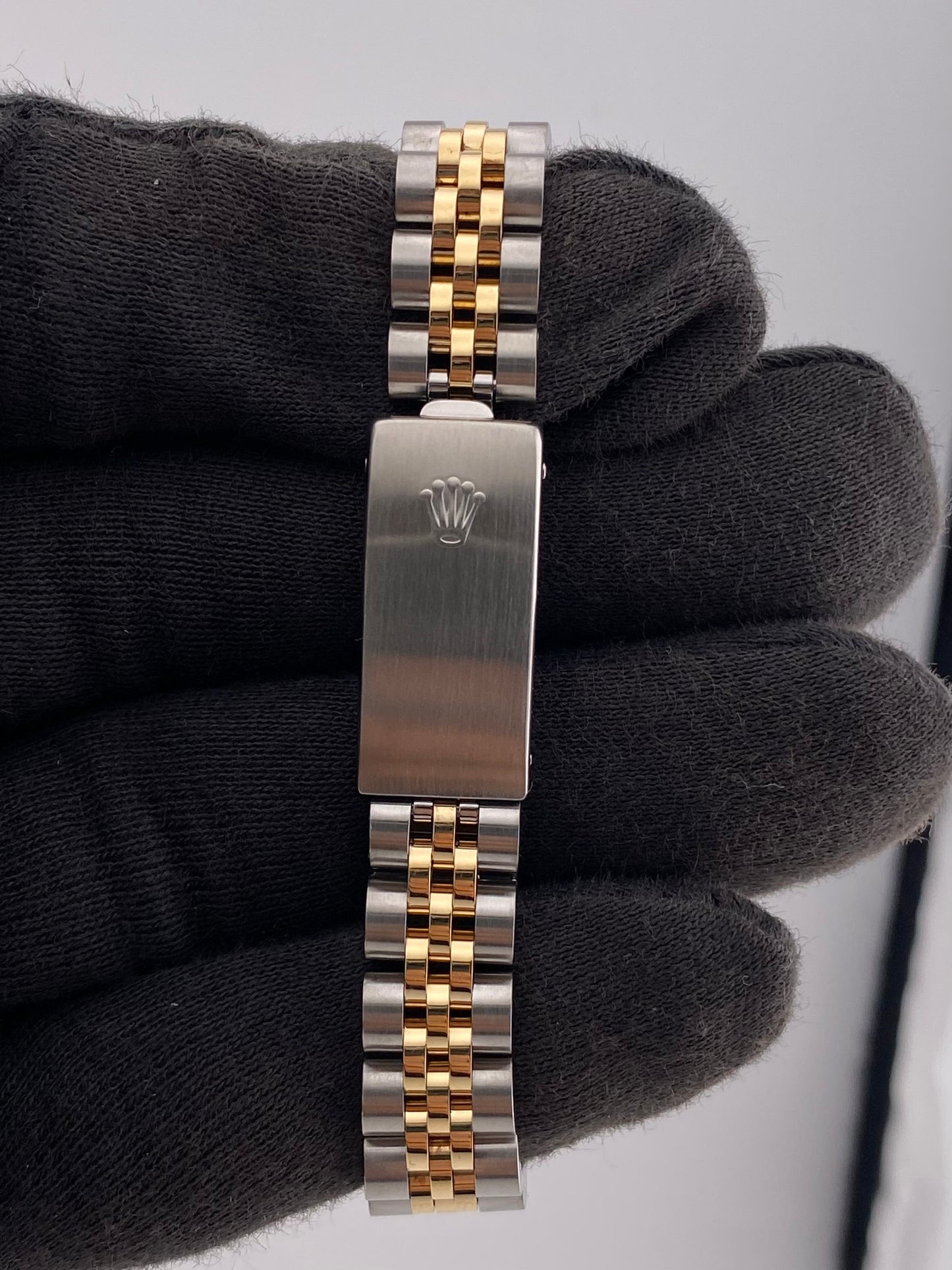 Rolex Datejust Lady Champagne Stick Dial on Jubilee Ref. 69173 Open Date — view 4