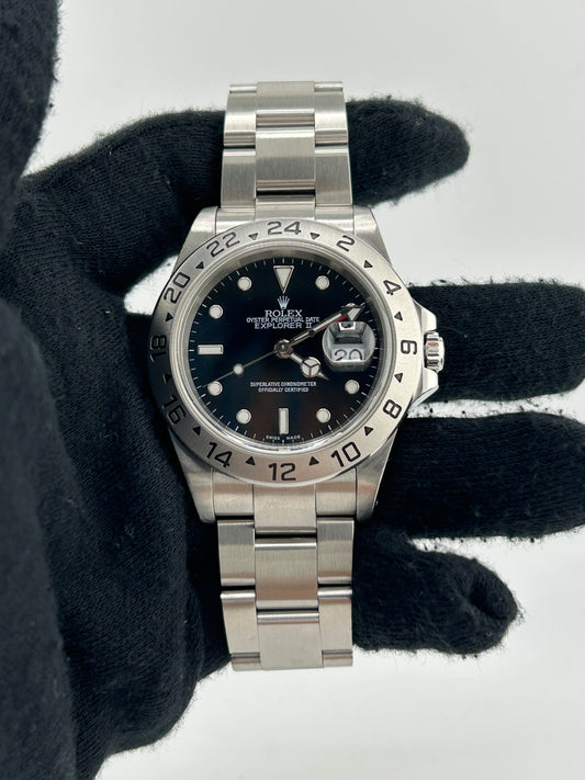 Rolex Explorer II Black Dial on Oyster Ref. 16550 2000 — view 2