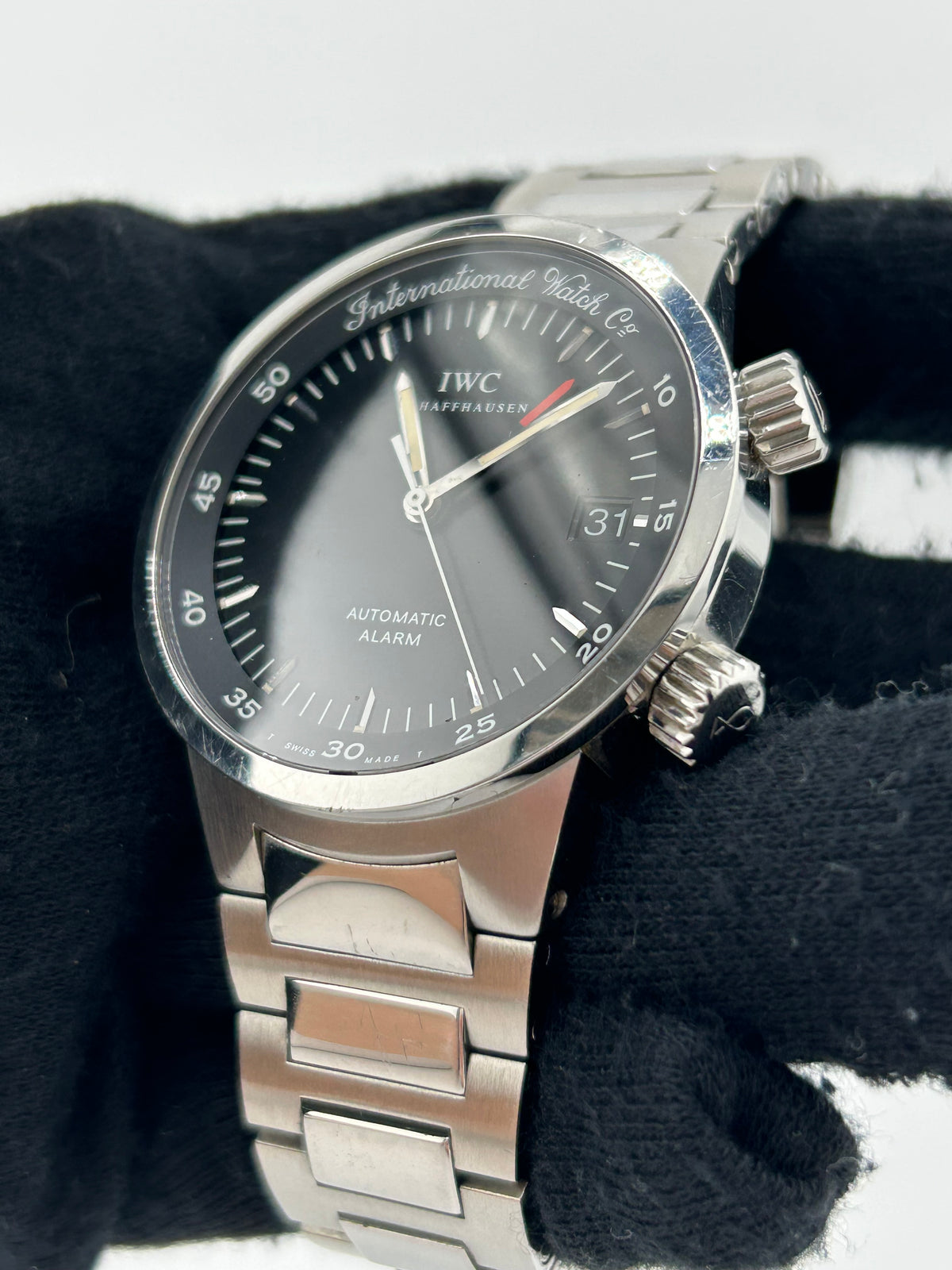 Iwc GST Alarm Black Dial on Stainless Steel Bracelet Ref. IW353702 — view 3