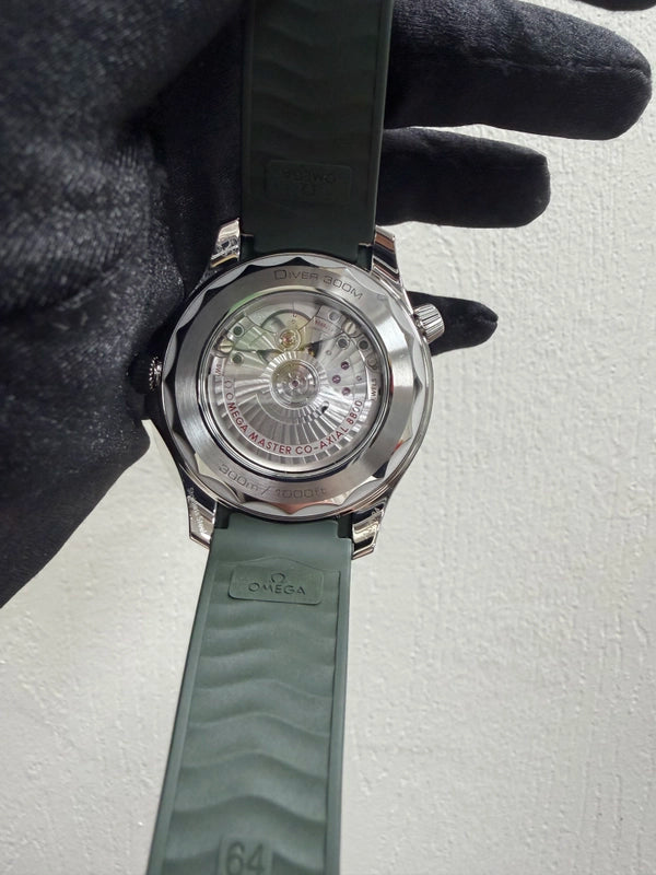 Omega Seamaster Diver 300M Co-Axial Master Chronometer Green Dial on Rubber Strap Ref 210.32.42.20.10.001 with Card