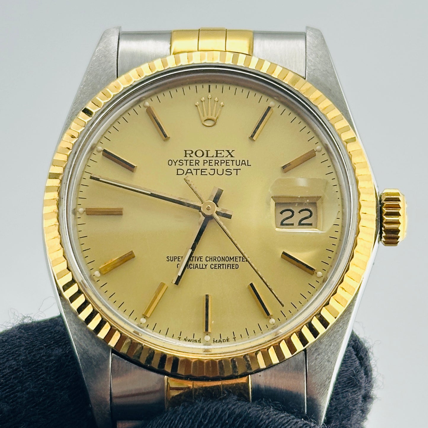 Rolex Datejust Champagne Stick Dial on D Link Jubilee Bracelet Ref. 16013 1987 — view 3