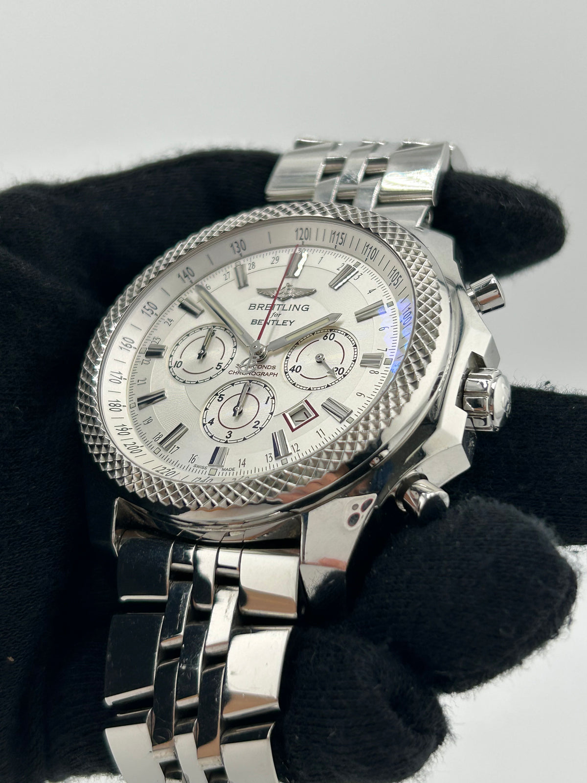Breitling Bentley Barnato White Dial on Stainless Steel Bracelet Ref. A25368 — view 3