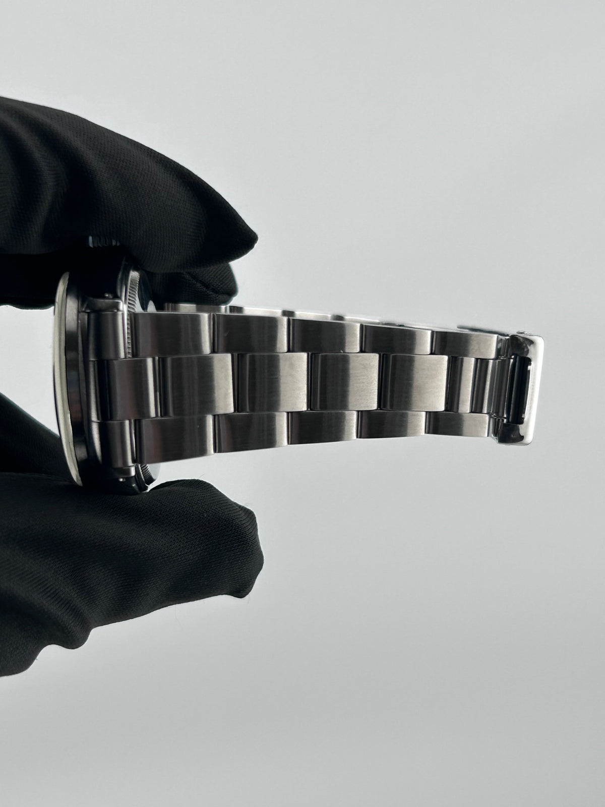 Rolex Oyster perpetual Silver Dial on Stainless Steel Ref. 1007 — view 5
