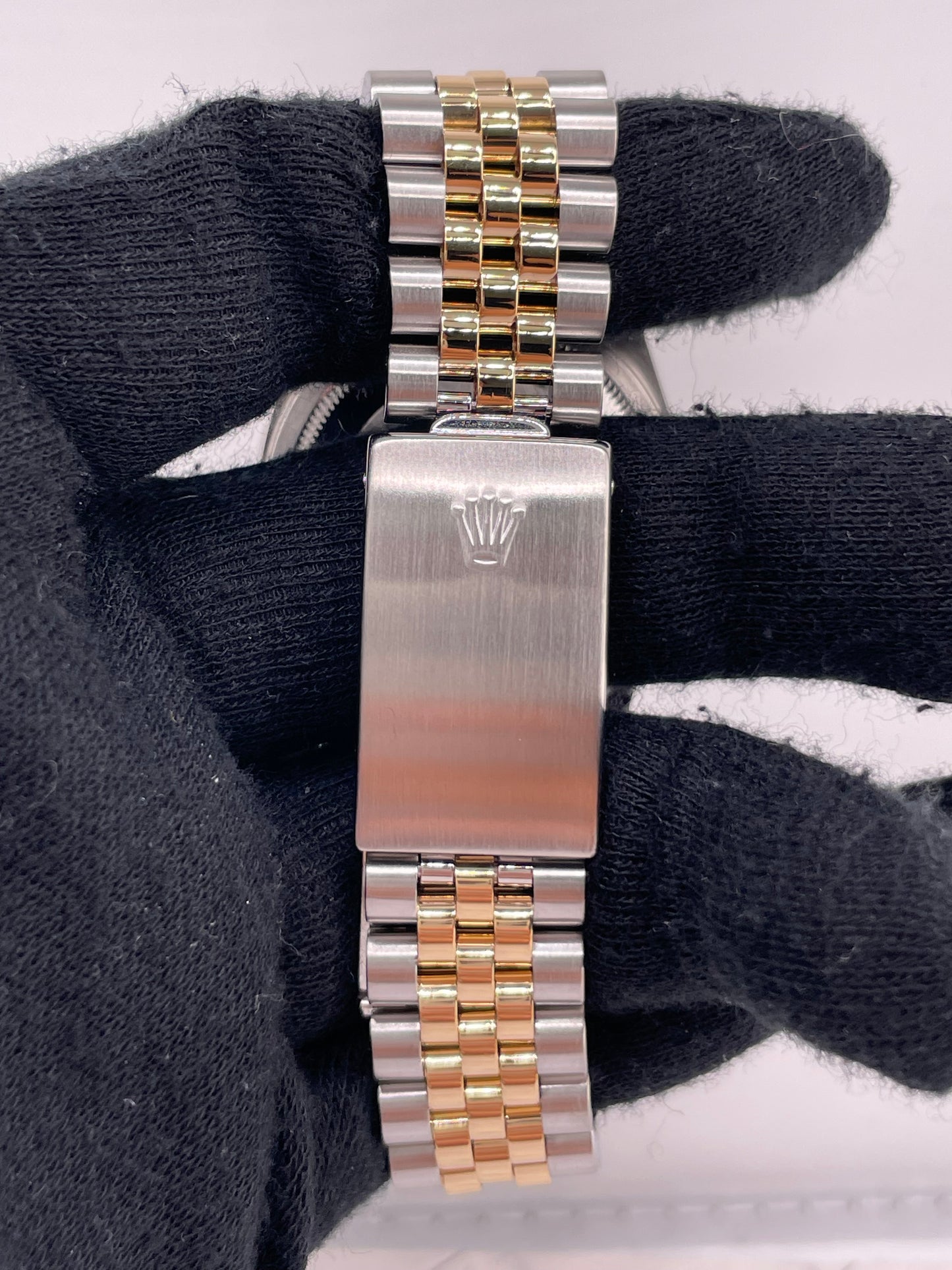 Rolex Datejust Champagne Linen Dial on D Link Jubilee Bracelet Ref. 16233 1988 — view 4