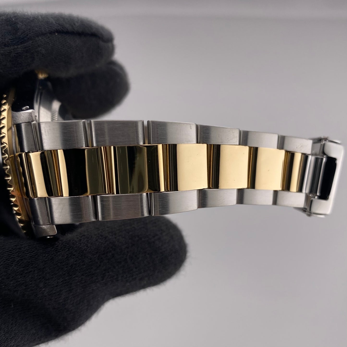 Rolex Submariner Blue Dial on Oyster Ref. 16613 Papers 1993 — view 5