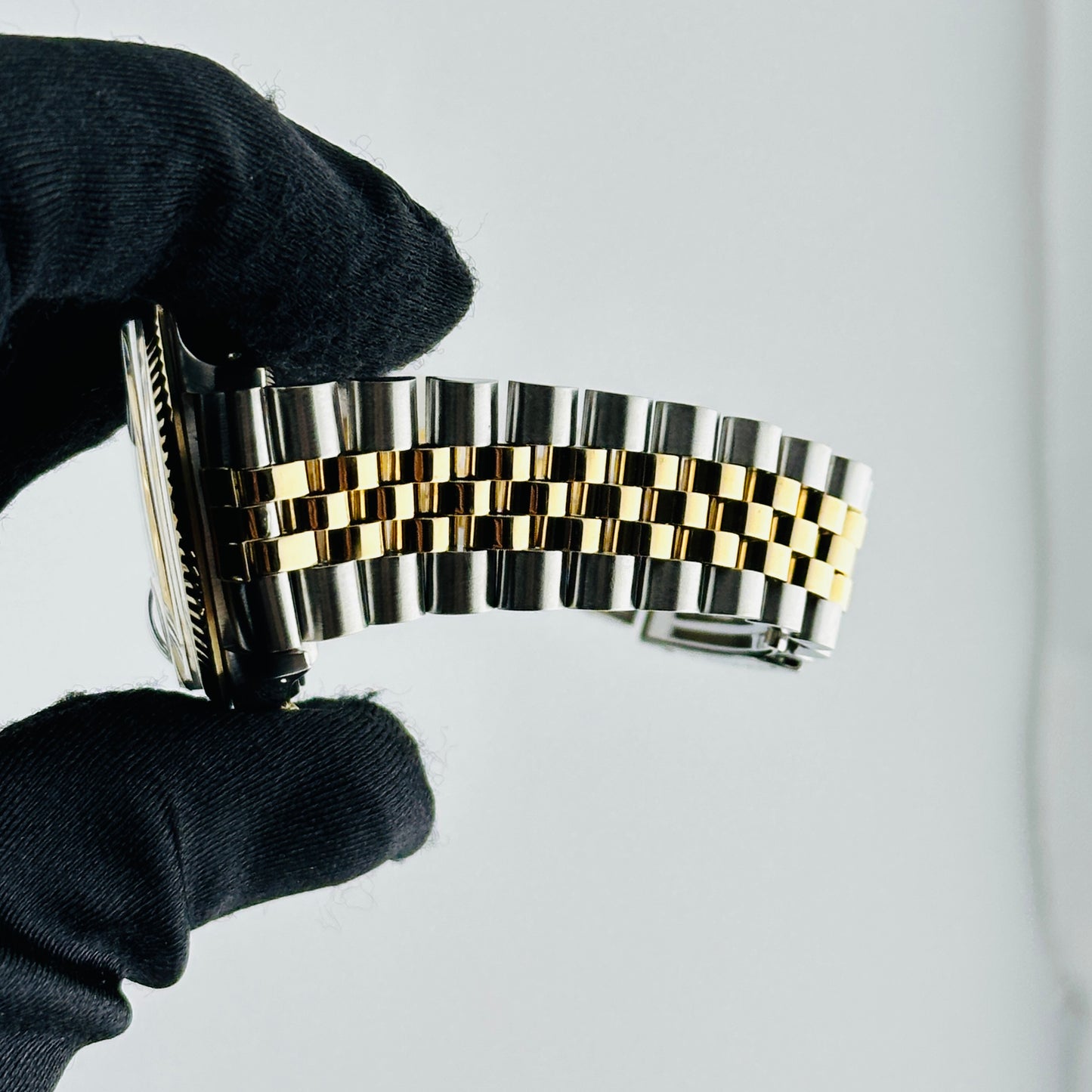 Rolex Datejust Champagne Diamond Factory Dial on D Link Jubilee Bracelet Ref. 16013G 1988 — view 5