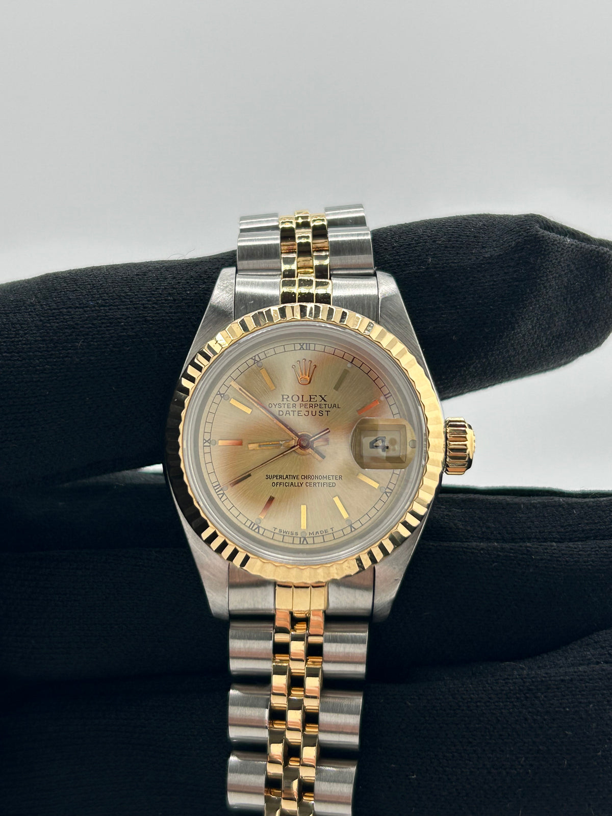 Rolex Datejust Lady Champagne Stick Dial on Jubilee Ref. 69173 1989 — view 2