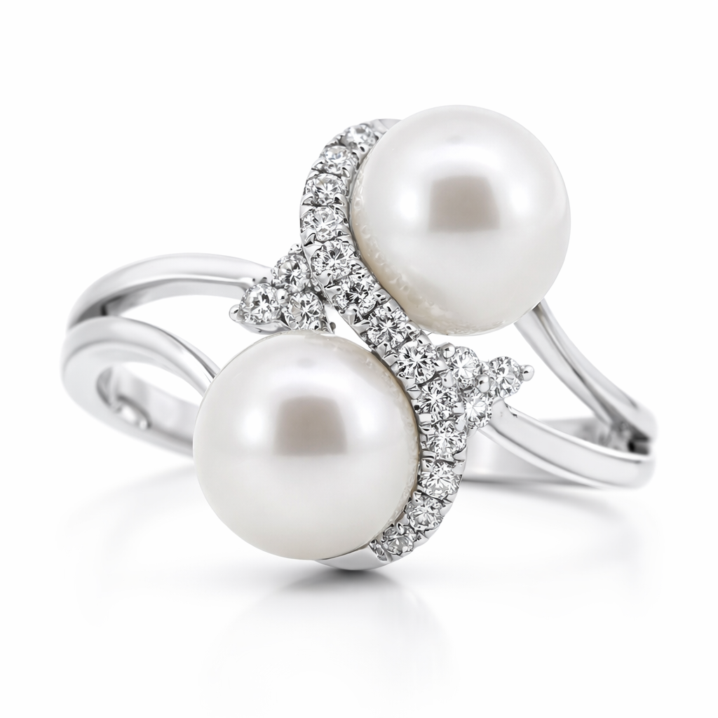 Anillo de perlas con diamantes de 0,17 CT de oro blanco de 18K