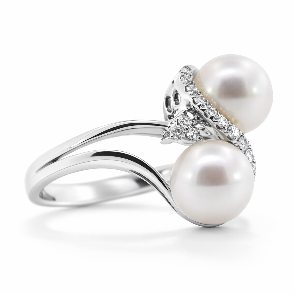 Anillo de perlas con diamantes de 0,17 CT de oro blanco de 18K