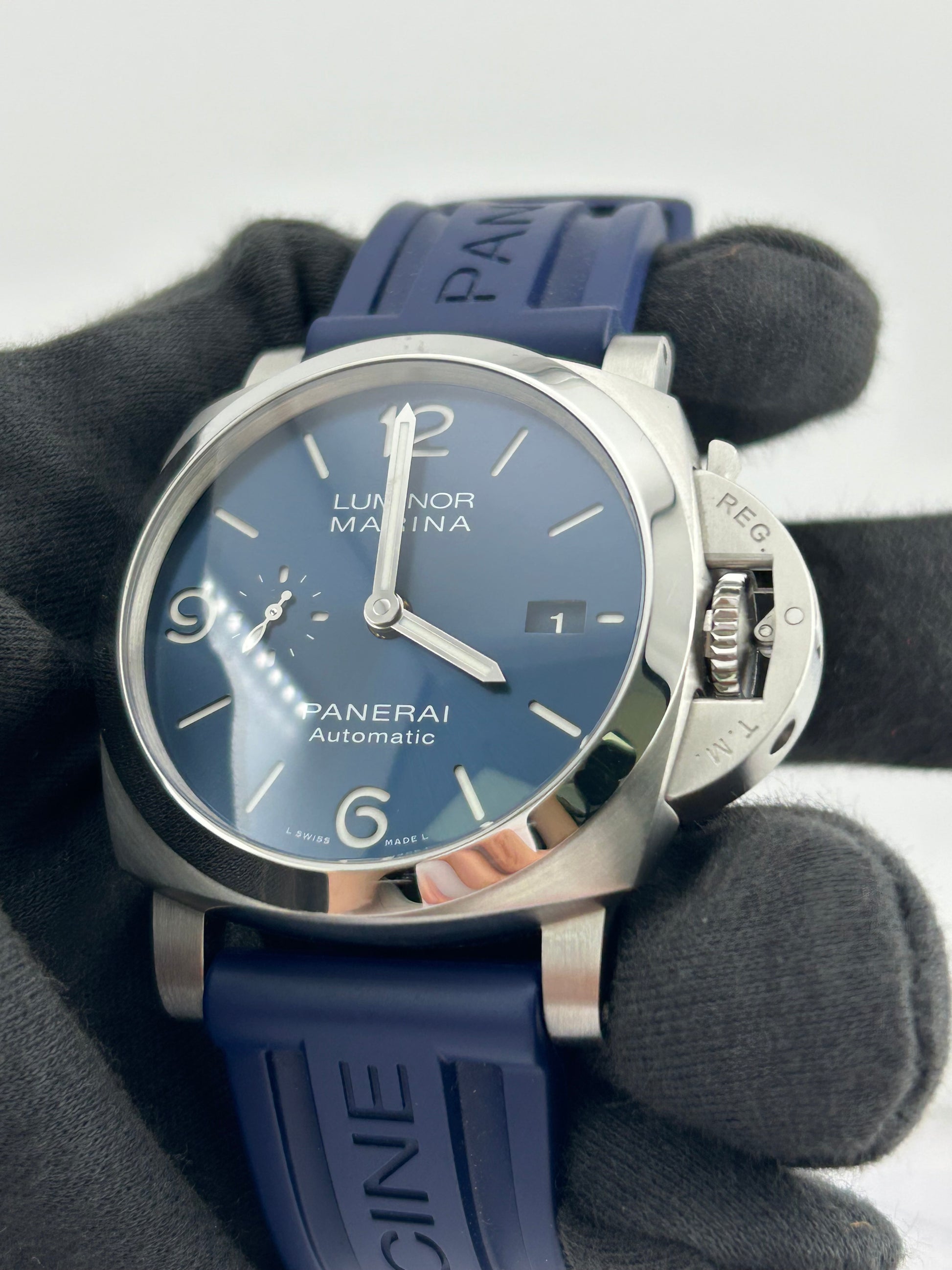 Panerai Panerai Luminor Marina Blue Dial on Leather Strap Ref. PAM01313 Card 2021 — view 3