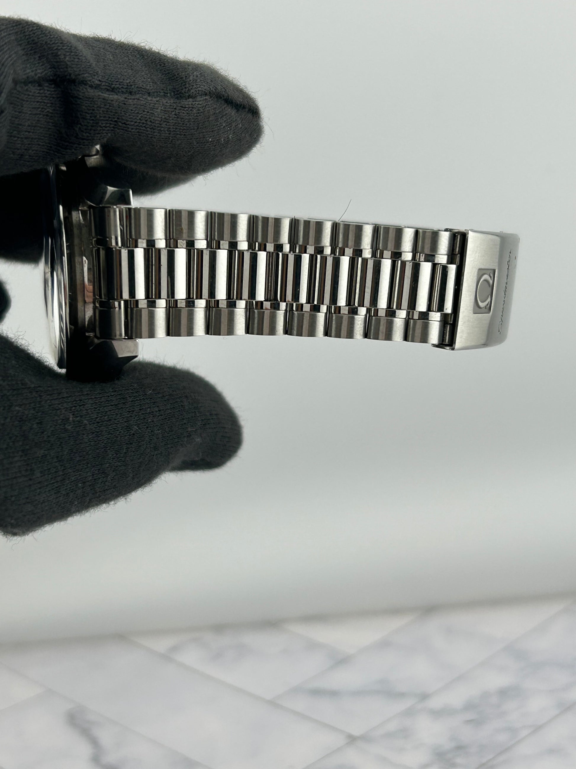 Omega Speedmaster Reduced Black Dial on Stainless Steel Bracelet Ref. 3510.50.00 Card — view 5