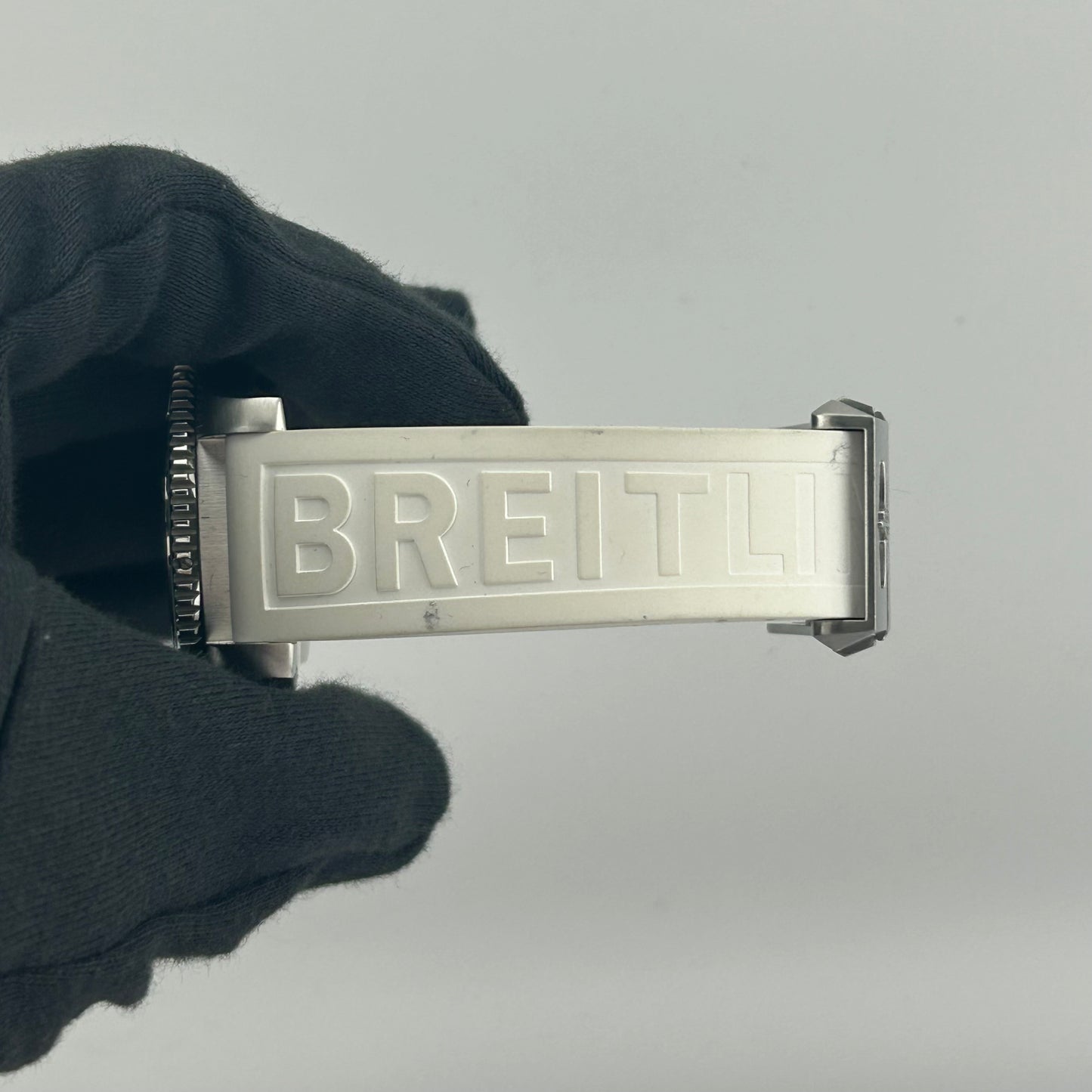 Breitling Superocean White Dial on Rubber Band Ref. A17366 Card — view 5