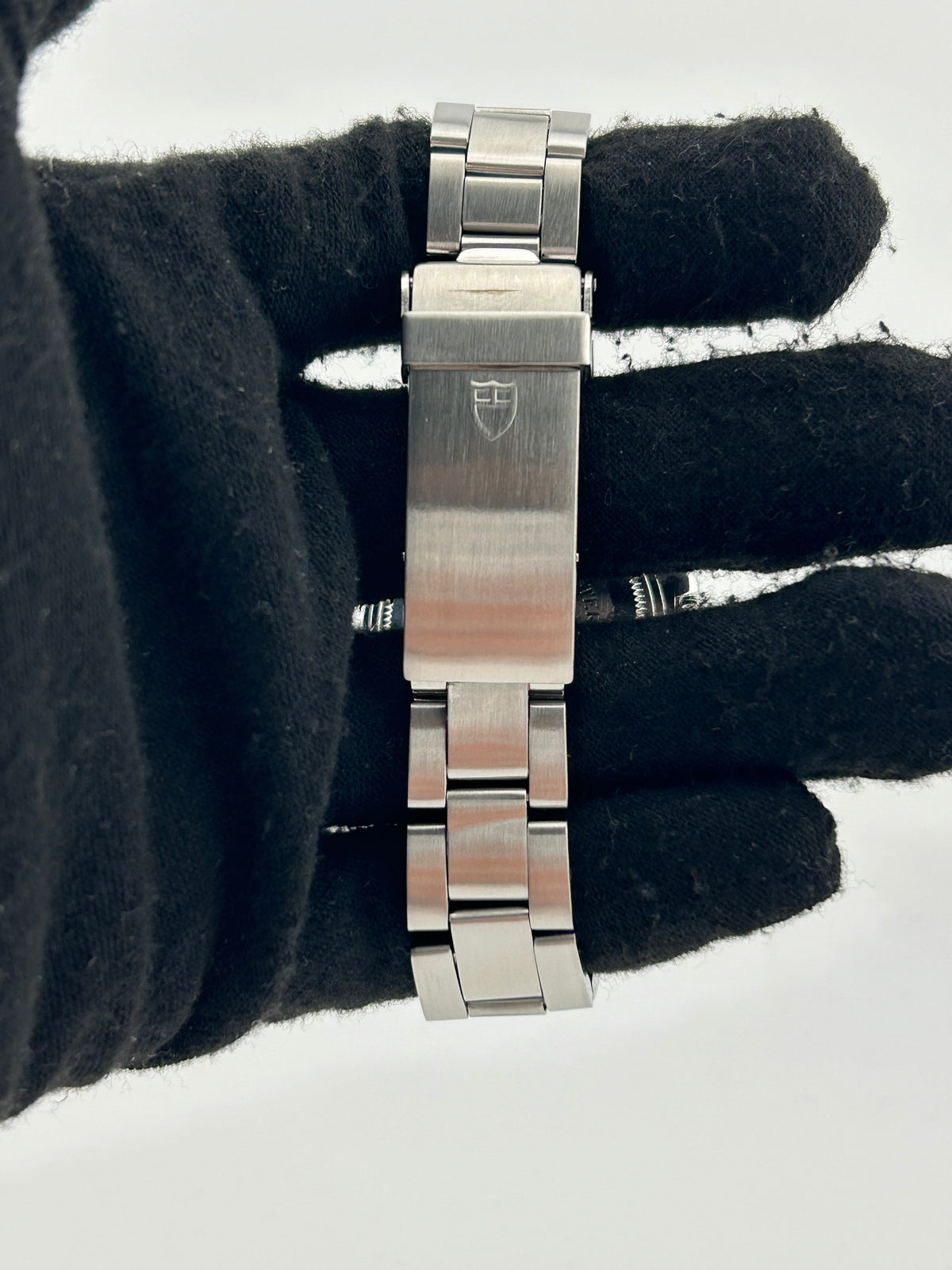Tudor Prince Oysterdate Mini-Sub Blue Dial on Stainless Steel Bracelet Ref. 73090 — view 4