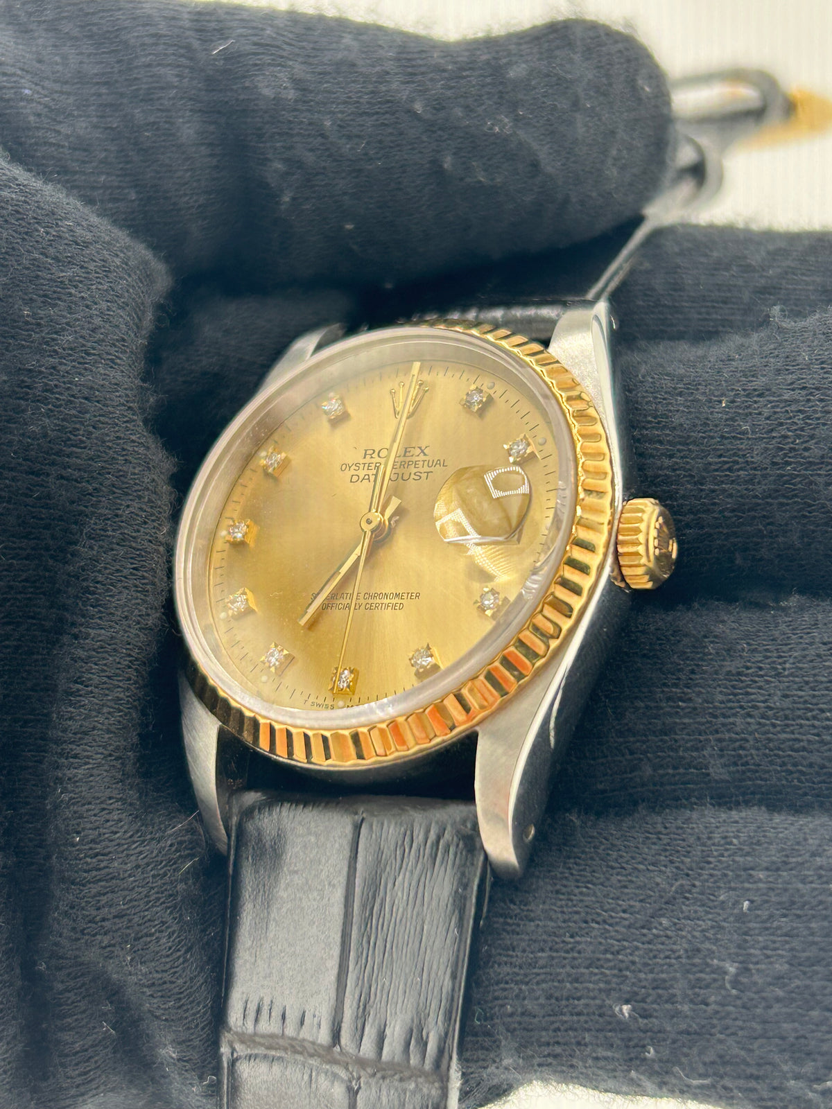 Rolex Datejust 36 Champagne Diamond Dial on Generic Black Leather Strap Ref. 16233G 1991 — view 3