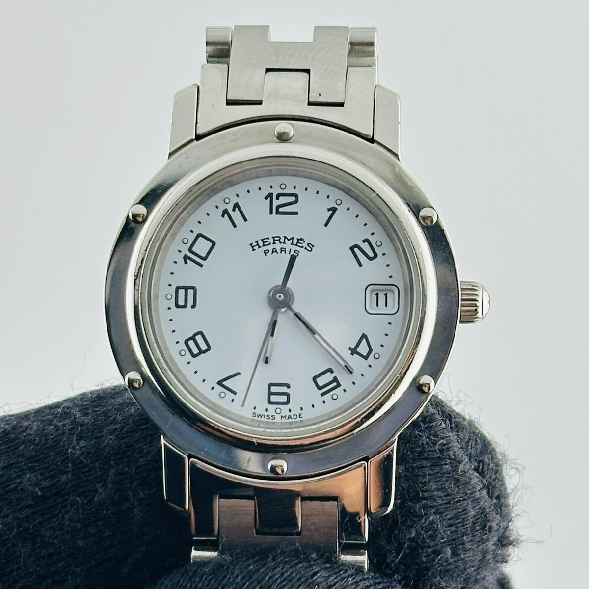 Hermes Clipper White / Arabic Numerals Dial on Stainless Steel Bracelet Ref. CL4.210 — view 2