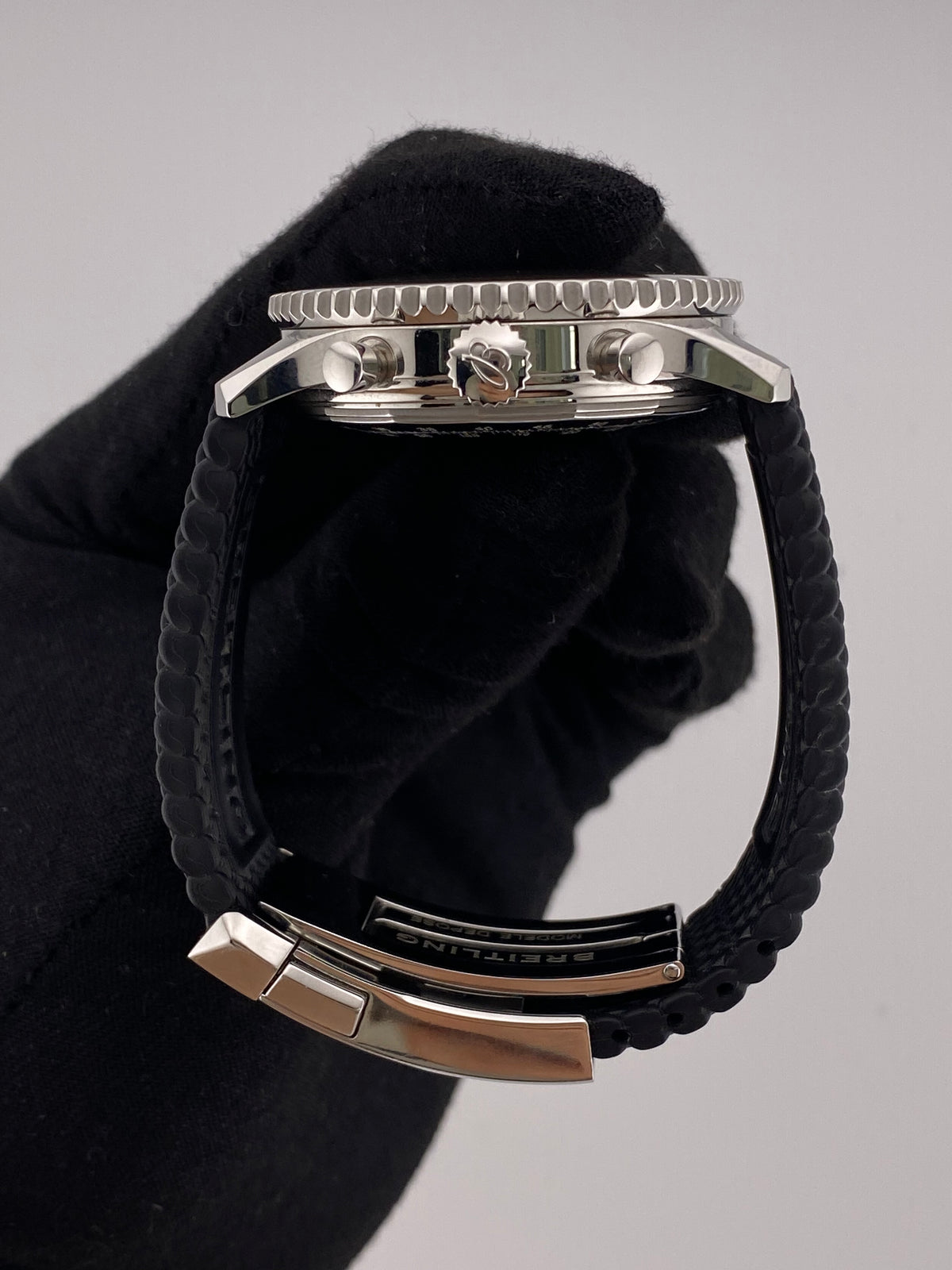 Breitling Navitimer 01 Black Dial on Rubber Strap Ref. AB0120/A022B01WBD Complete 2016 — view 6