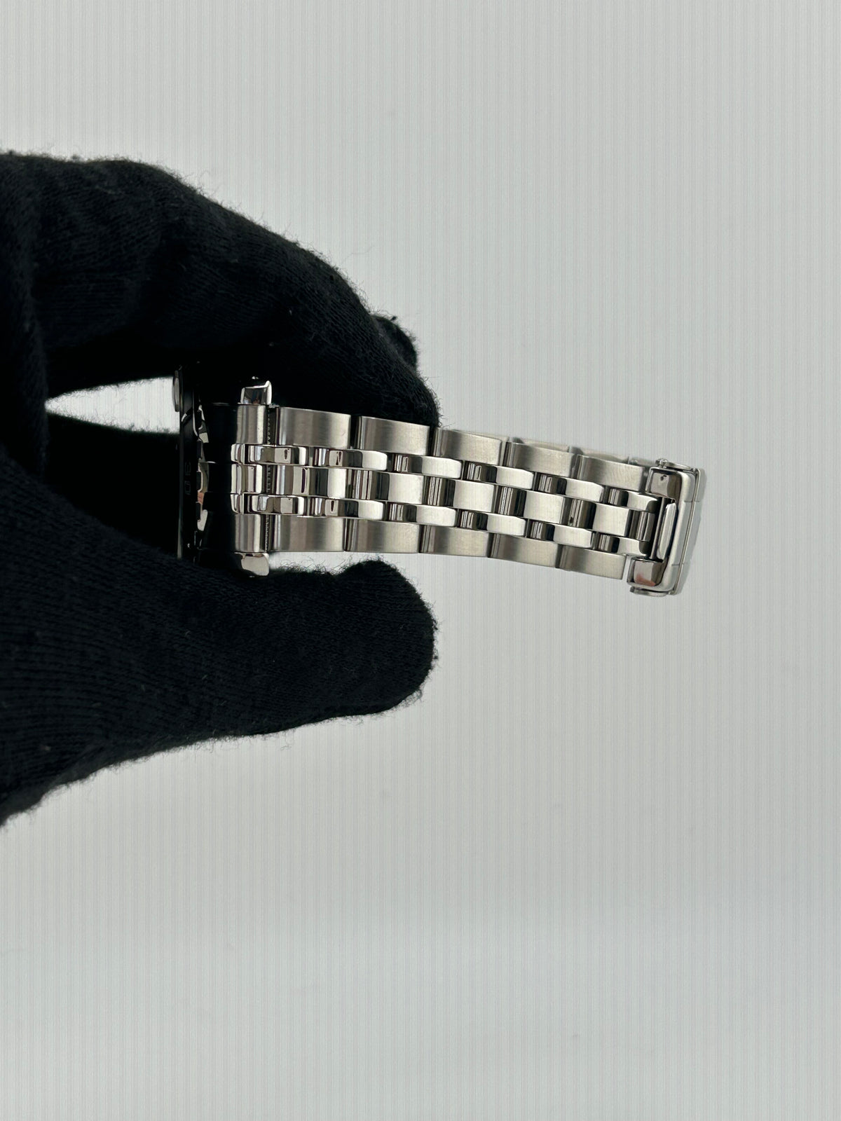 Tudor Prince Date Hydronaut Black Dial on Stainless Steel Bracelet Ref. 85190 — view 5