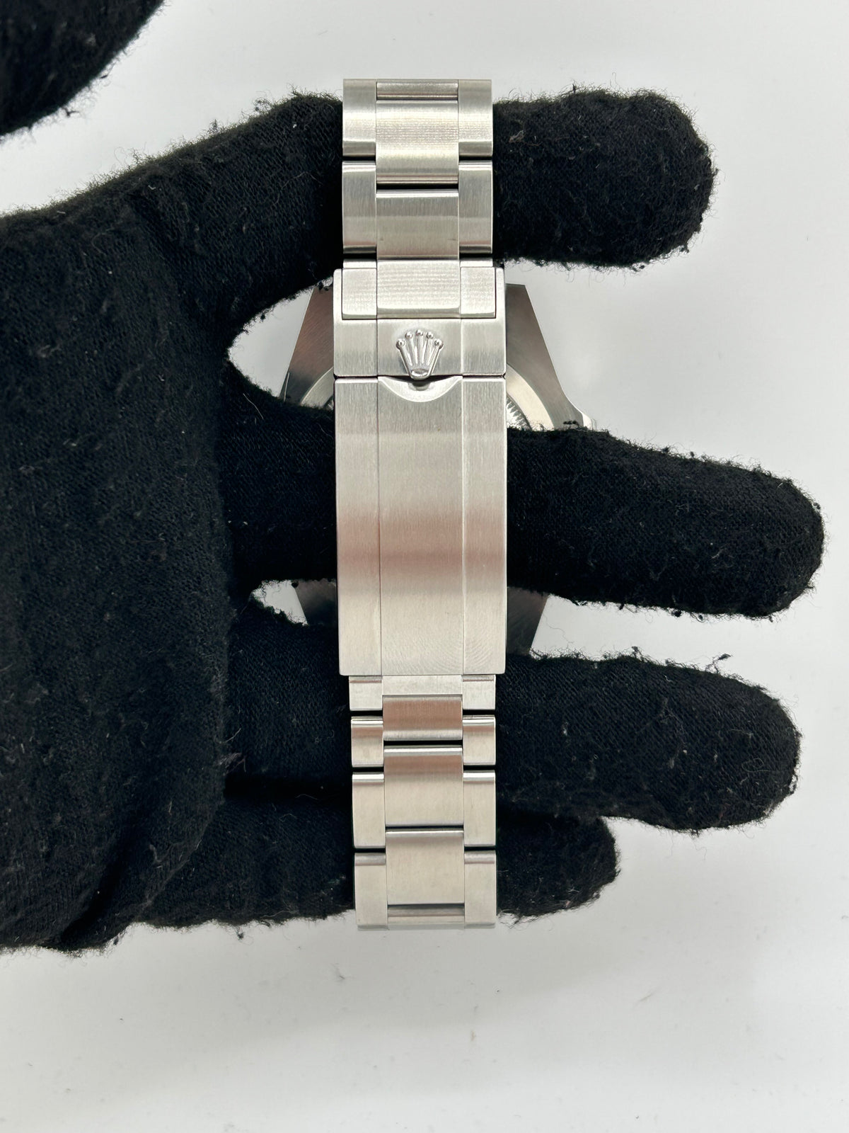 Rolex Submariner Black Dial on Oyster Bracelet Ref. 126610LN Card 2021 — view 4