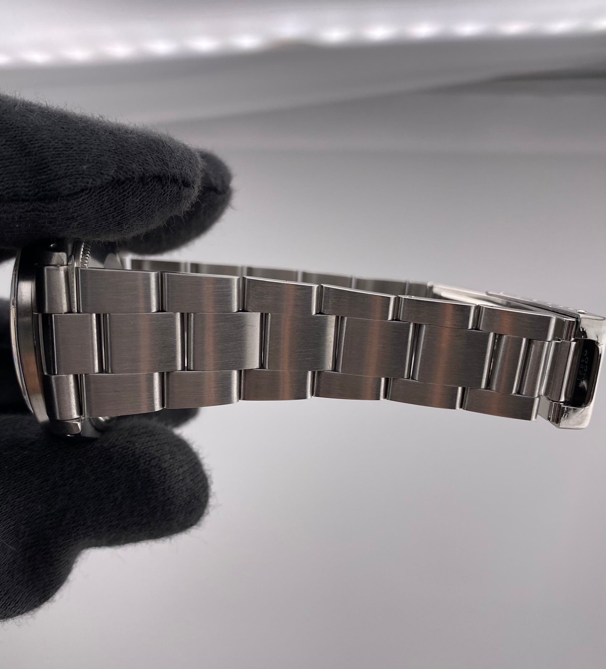 Rolex Oyster Perpetual Date Silver Index Dial on Oyster Ref. 1501 1971 — view 5