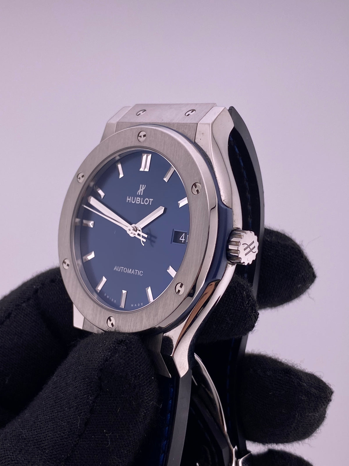 Hublot Classic Fusion Blue Blue Dial on Blue Rubber Ref. 511.NX.7170.LR Complete Open Date — view 3