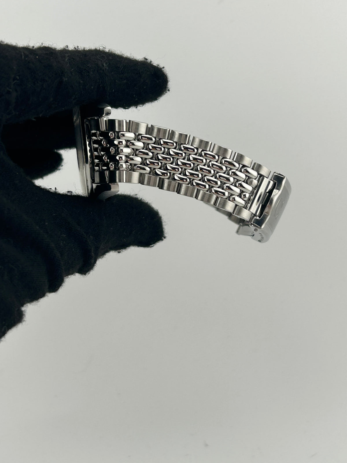 Omega Seamaster Silver Dial on Stainless Steel Bracelet Ref. 166.01 — view 4